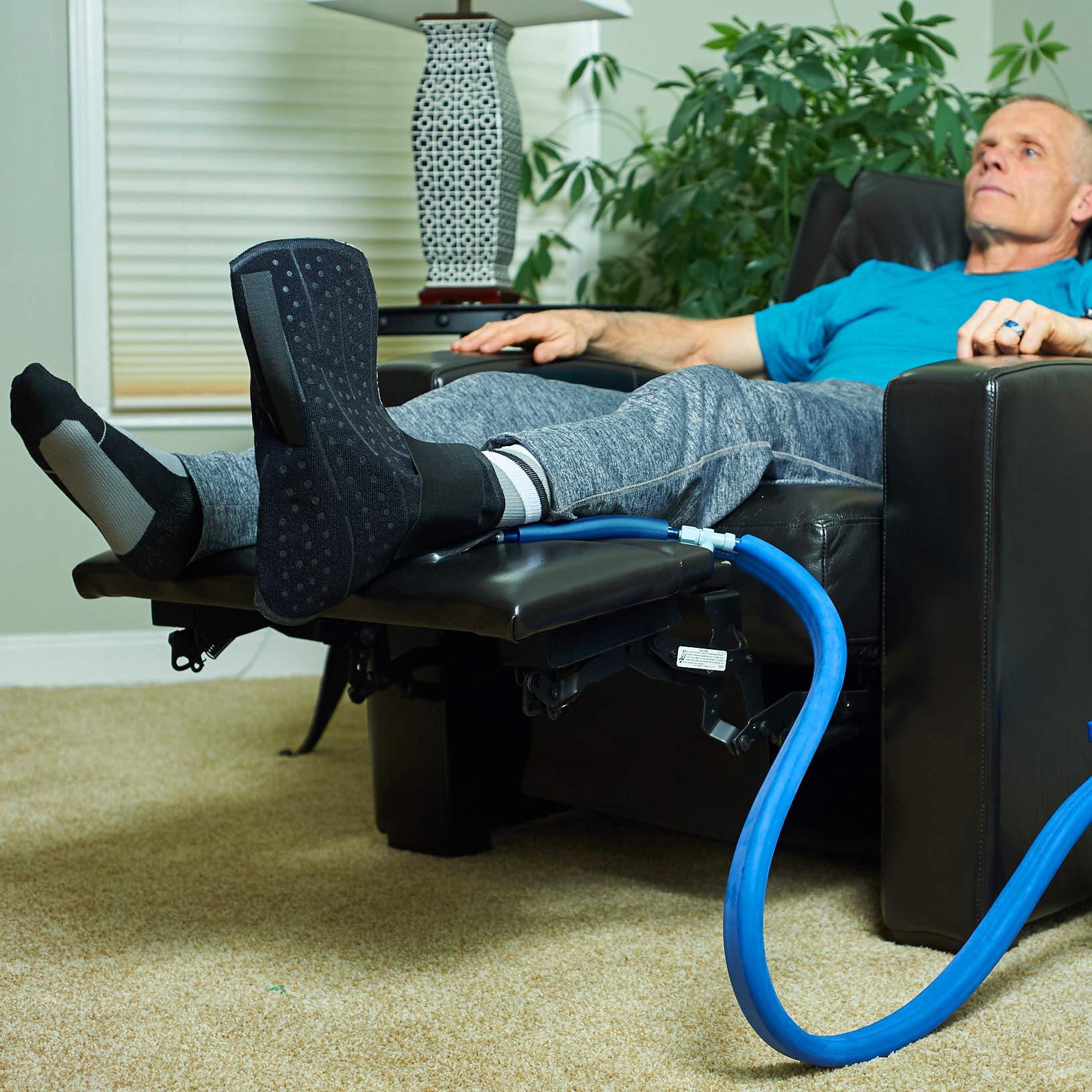 Polar Active Ice 3.0 Cold Therapy System - Programmable Timer, Large Foot Compression Pad, 9 Quart Cooler & Quiet Pump for Effective Cryotherapy Pain Relief - Ideal for Post-Surgery Recovery, Sports Injuries & Arthritis Pain Management