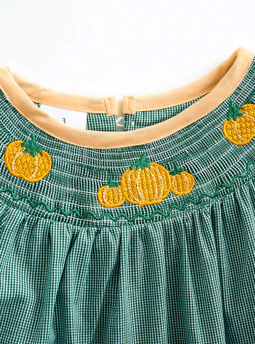 Stylish Green Pumpkin Print Dress for Women - Perfect for Fall, Thanksgiving & Holiday Parties - Casual & Festive Outfit for Seasonal Gatherings