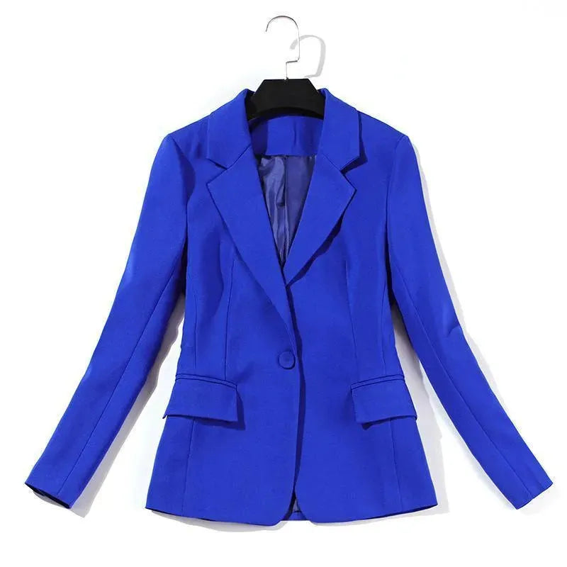 Stylish Women's Blogger Pantsuit - Trendy Office Wear & Casual Outfit for Social Media Influencers