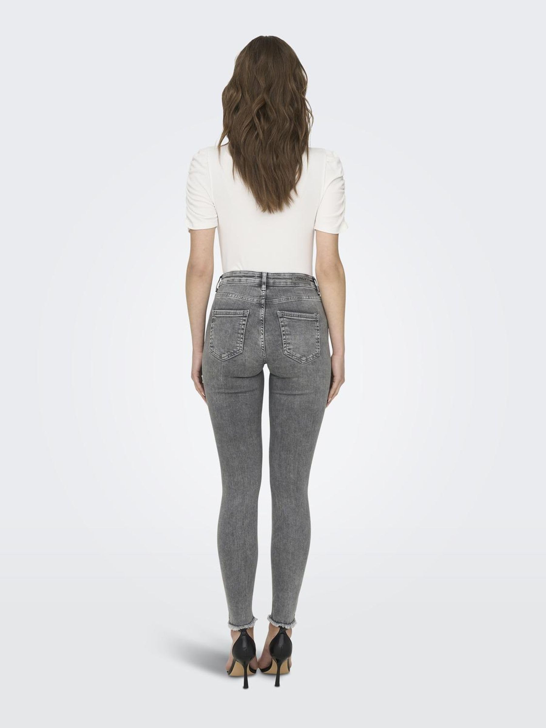 ONLY Women's High Waist Skinny Jeans - ONLBLUSH Medium Rise Stretch Denim Pants for Slim Fit | Perfect for Casual Outfits, Date Nights & Office Wear
