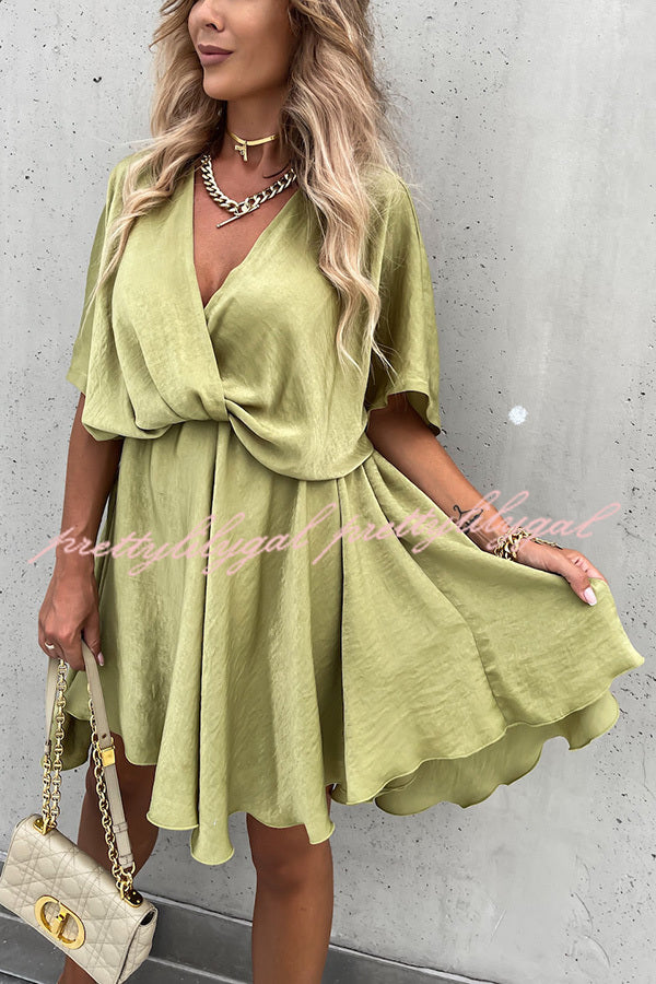Elegant Batwing Sleeve Satin Dress for Women - Chic Party & Evening Gown - Perfect for Weddings, Cocktail Parties, and Special Occasions