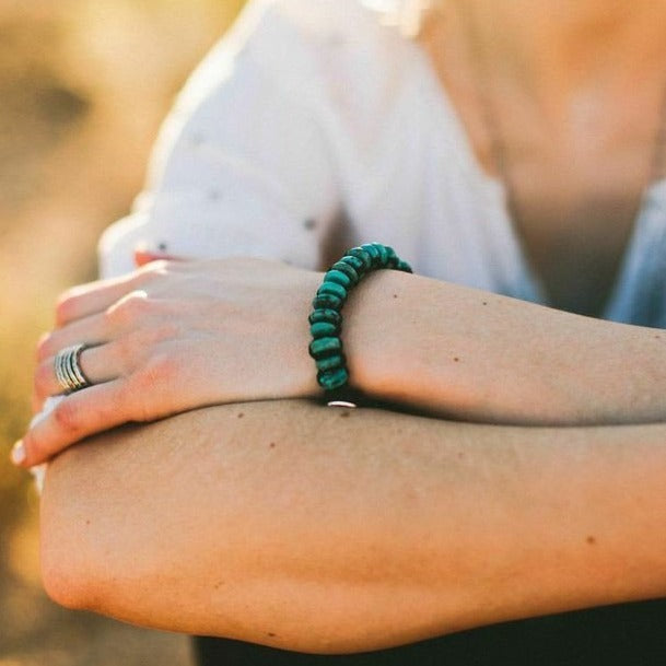 Handmade Turquoise Disk Bracelet for Women - Boho Chic Beaded Jewelry Gift for Her - Perfect for Casual Wear, Festivals & Layering