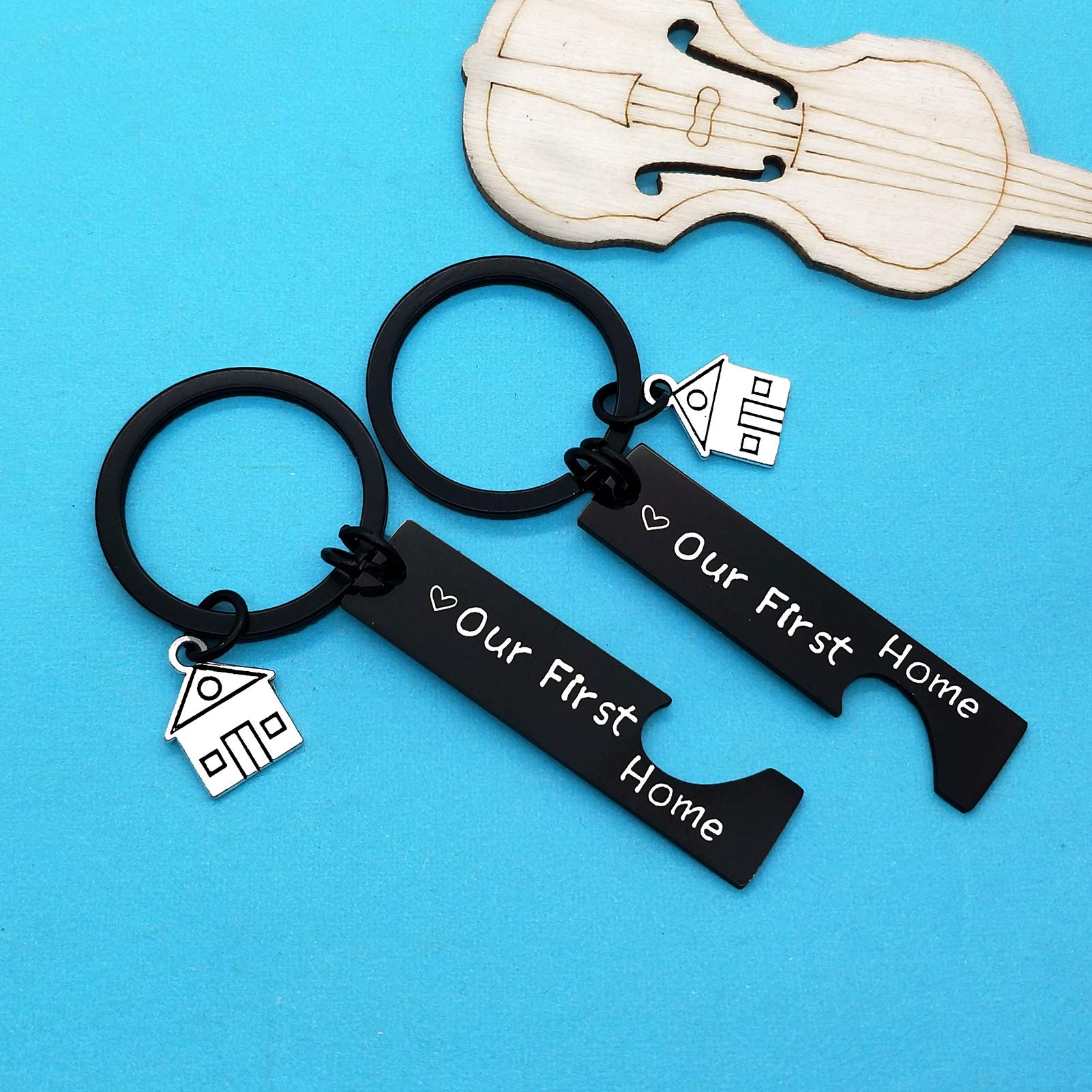 Xiahuyu New Home Keychain - Housewarming Gift for New Homeowners, First Home & Moving In Present - Perfect for House Keys, Welcome Gifts & New Home Decor