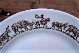 Premium Longhorn China Dinnerware Set - Elegant Porcelain Plates, Bowls & Cups for Home Dining & Entertaining - Perfect for Family Gatherings, Holidays & Special Occasions