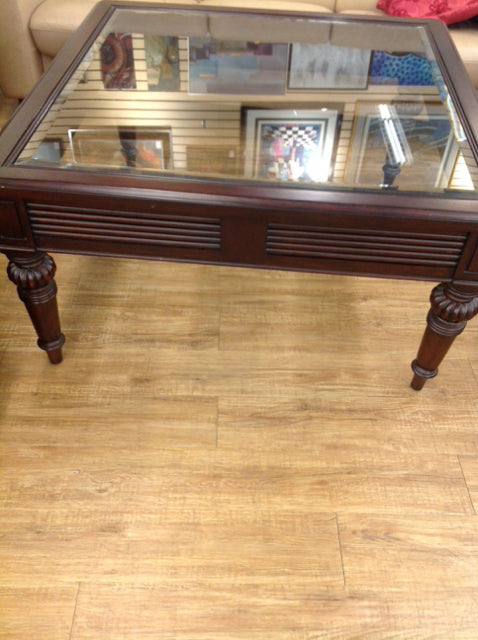 Modern Dark Wood & Glass Coffee Table - Stylish Living Room Centerpiece for Home Decor & Entertainment