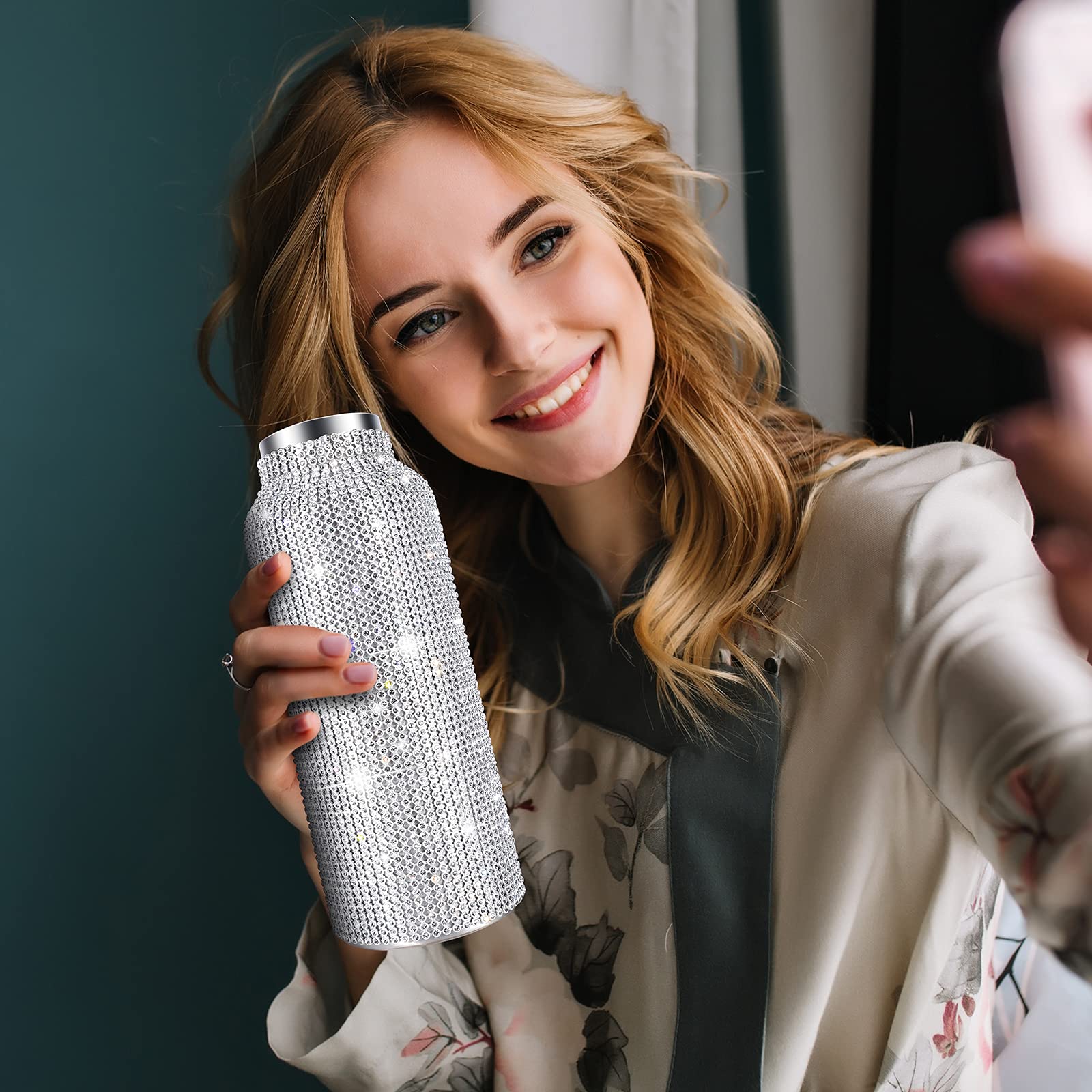 MAIPOR Bling Diamond Insulated Water Bottle 750ML - Premium Stainless Steel Vacuum Flask with Rhinestones, Leak-Proof Design & Chain - Perfect for Gym, Office, Travel & Outdoor Activities (Silver)