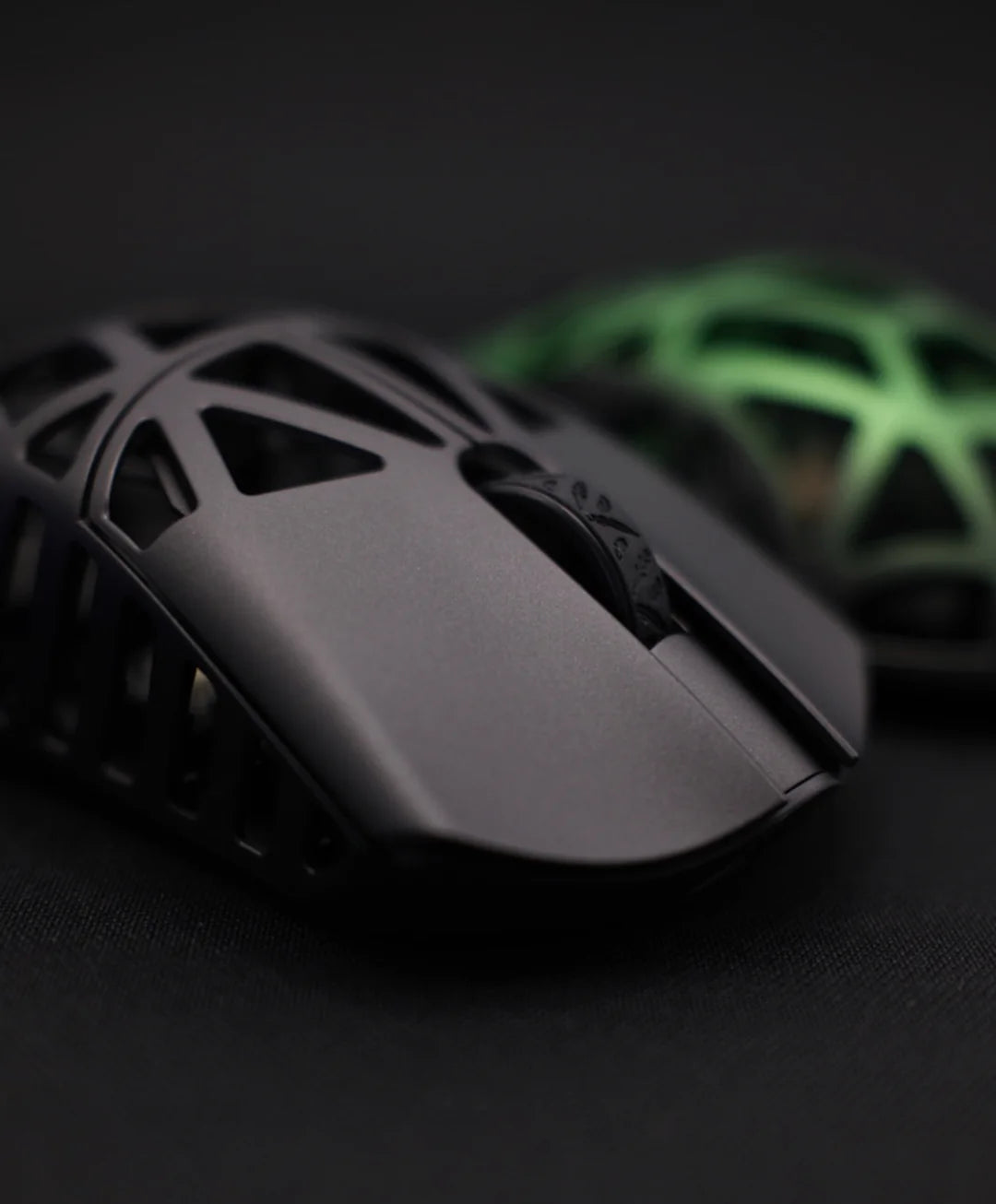 WLmouse Beast X Max Magnesium Alloy Wireless Gaming Mouse - Lightweight, Ergonomic, 16000 DPI, RGB - Fashion Grey - Perfect for FPS, MOBA, and Esports Gaming