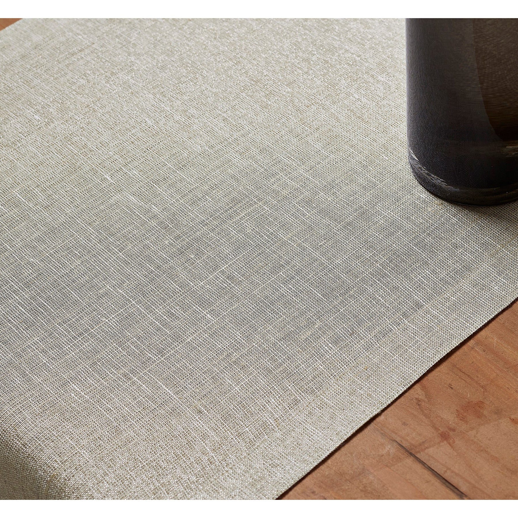 Elegant Festive Table Runner for Holiday Decor - Perfect for Christmas, Thanksgiving & Dinner Parties