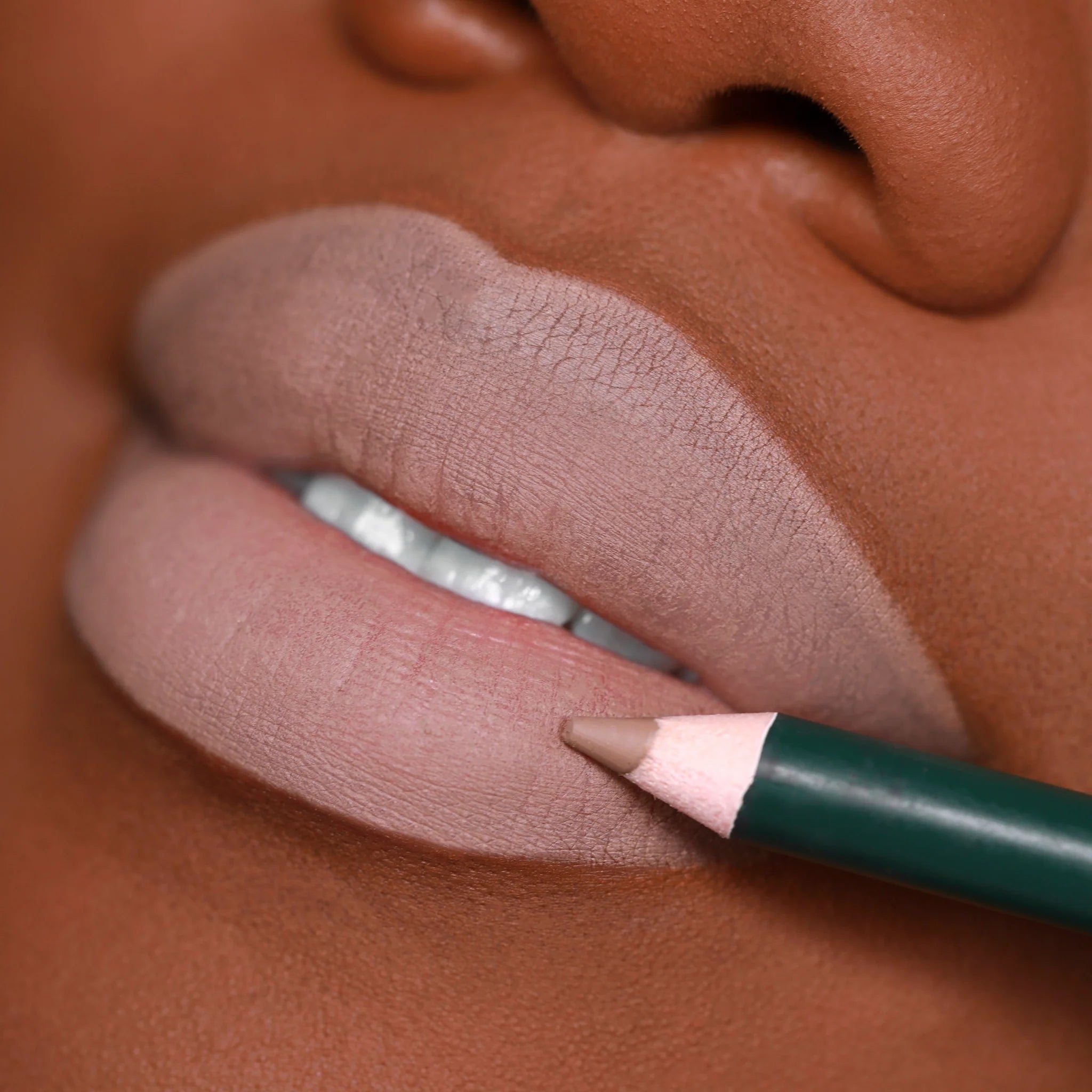 Best Long-Lasting Lip Liner Pencil - Waterproof & Smudge-Proof for All-Day Wear | Perfect for Matte Lipstick, Lip Gloss & Everyday Makeup Looks