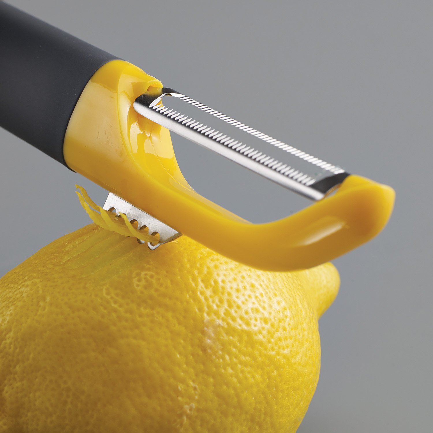 Joseph Joseph 3-Piece The Perfect Peeler Gift Set - Premium Vegetable Peelers for Potatoes, Carrots & Fruits - Ideal for Kitchen, Cooking & Gift Giving