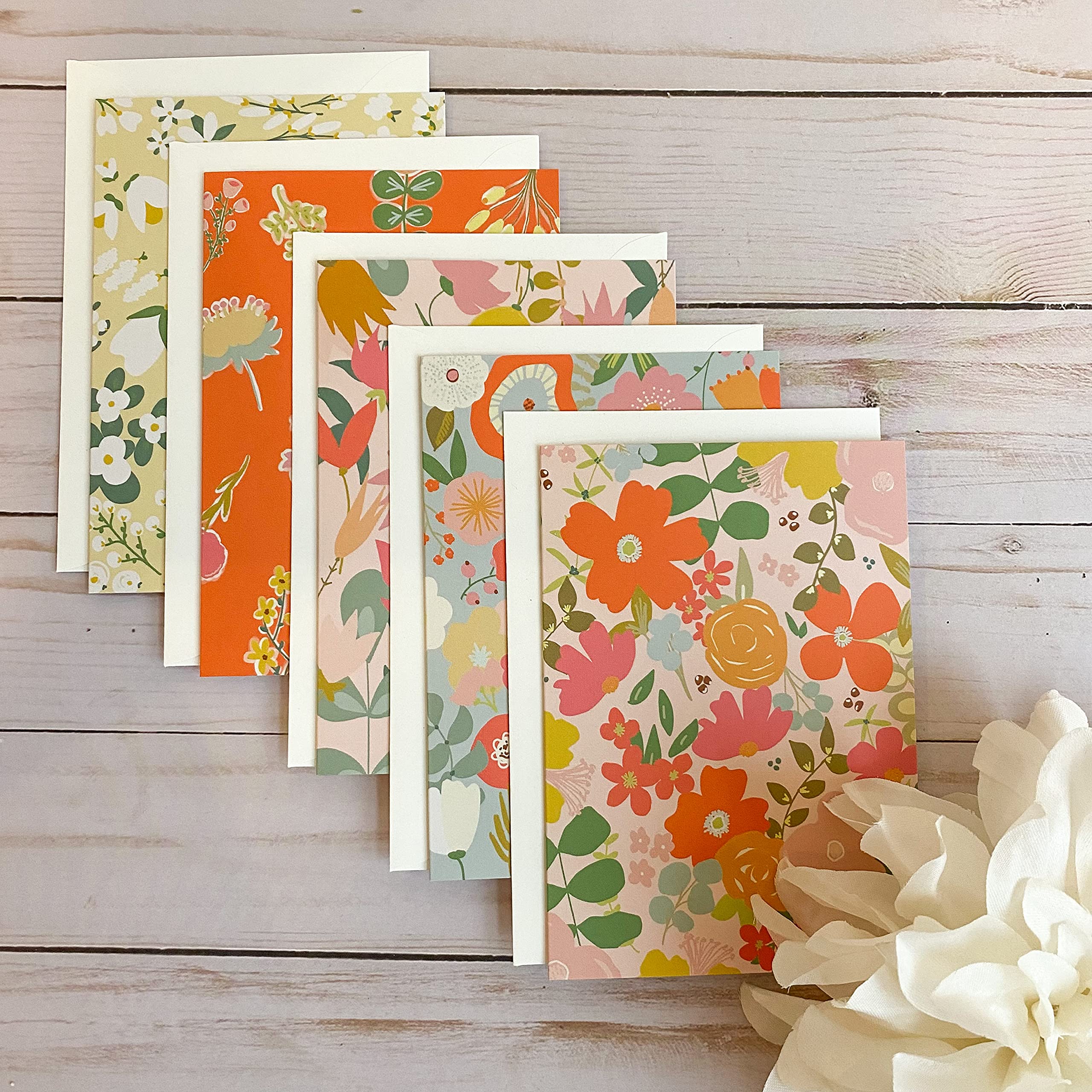 Handmade Greeting Cards Set of 5 - Blank Inside Floral Design for Birthdays, Weddings & Thank You Notes - Perfect for DIY Crafting & Special Occasions
