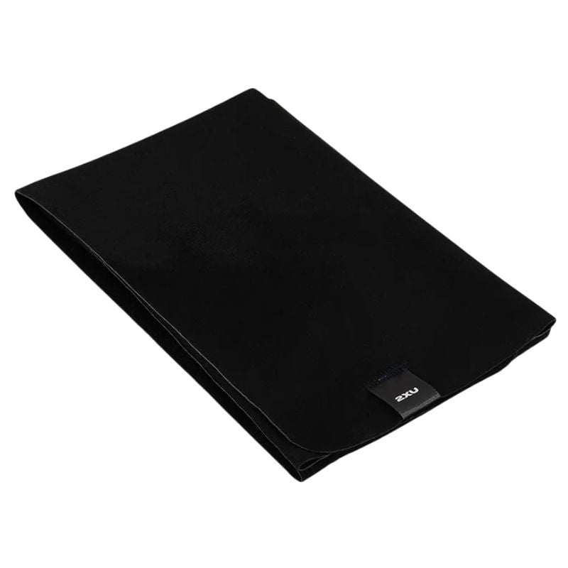 2XU Premium Microfiber Gym Towel - Quick Dry, Lightweight & Absorbent Workout Towel for Fitness, Yoga & Running - Ideal for Gym, Sports & Travel