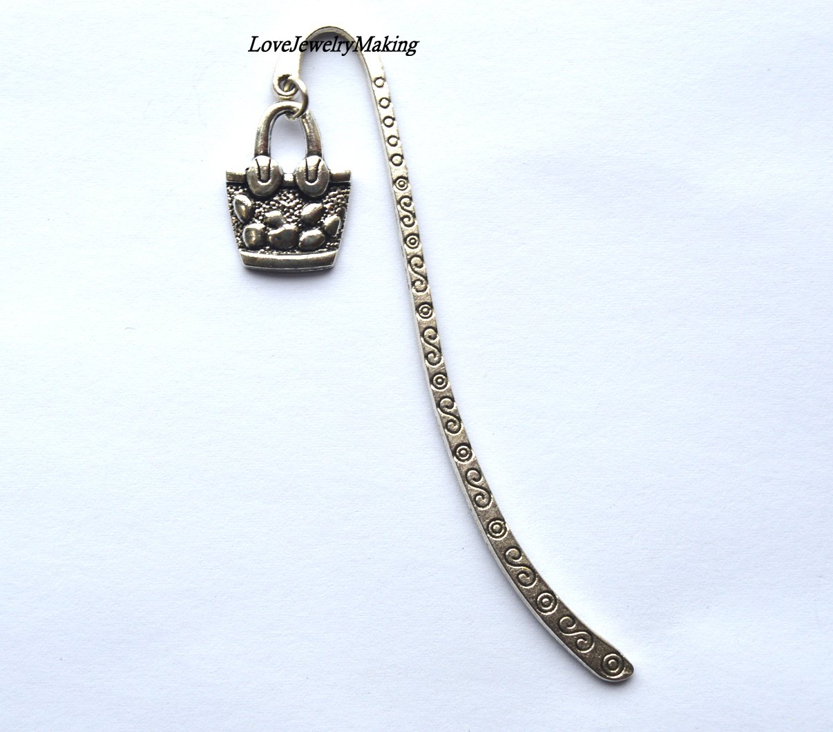 Handmade Fashion Basket Bookmark - Unique Metal Book Accessories for Teachers & Book Lovers - Perfect Gift for Bookworms & Reading Enthusiasts - Ideal for Book Clubs, Libraries & Personal Reading Time