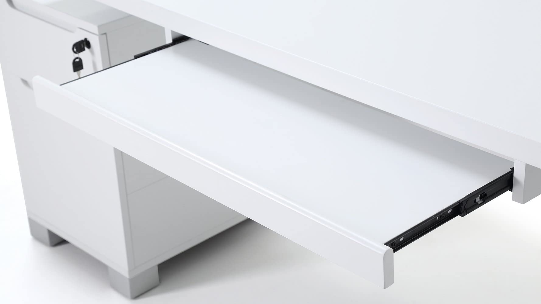 Zuri Furniture 79