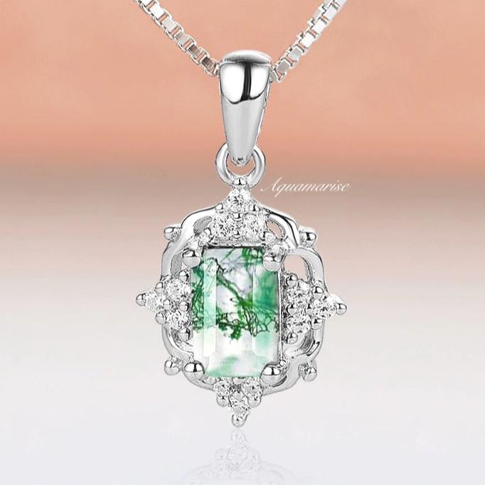 Vintage Green Moss Agate Necklace for Women - 925 Sterling Silver Pendant with Adjustable Chain - Perfect for Everyday Wear, Gift Giving & Special Occasions