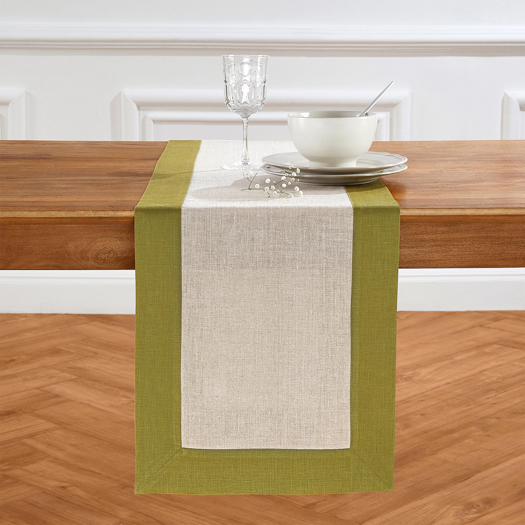 Elegant Contempo Table Runner - Premium Dining Decor for Weddings, Holidays & Everyday Use