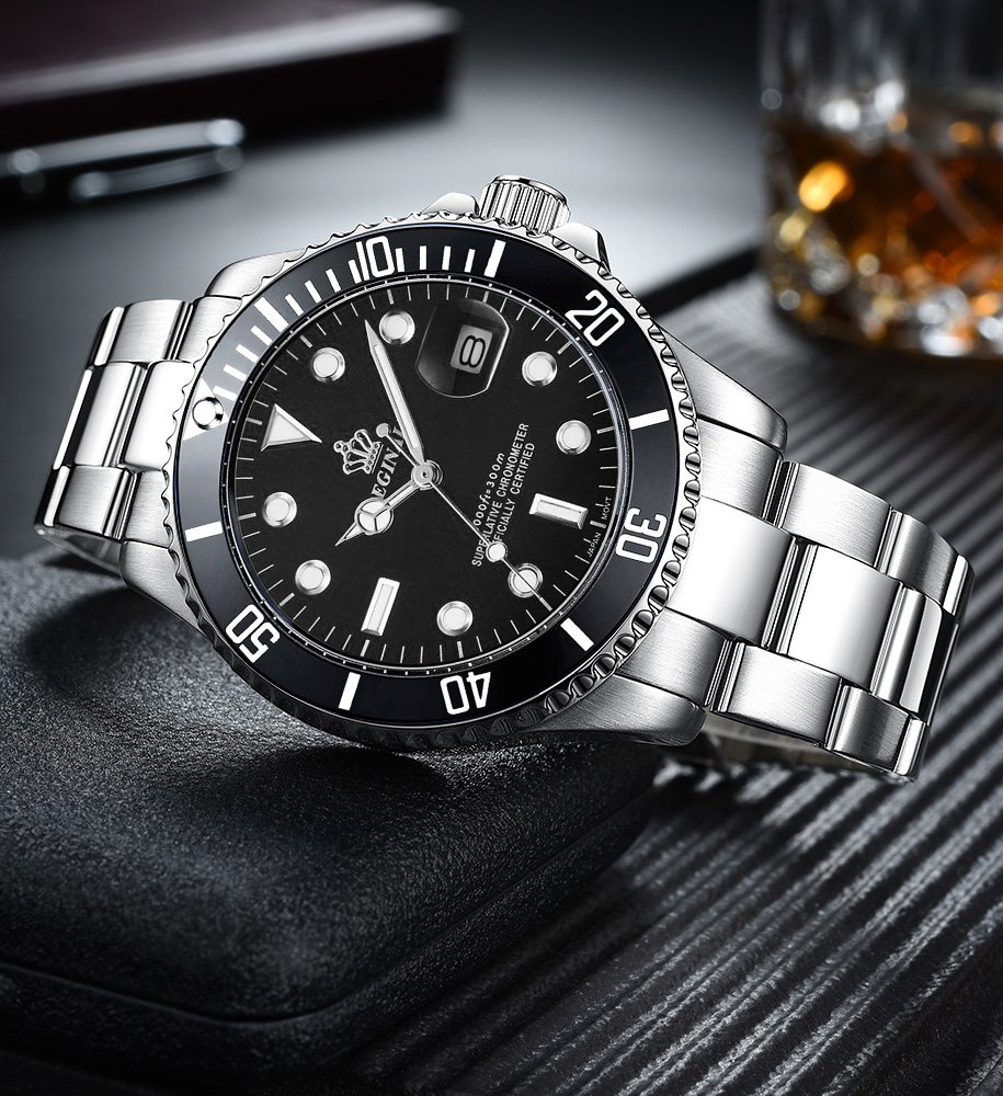 Men's Rotatable Bezel Waterproof Stainless Steel Sports Quartz Watch - Business & Fashion Timepiece for Outdoor Activities, Office & Casual Wear