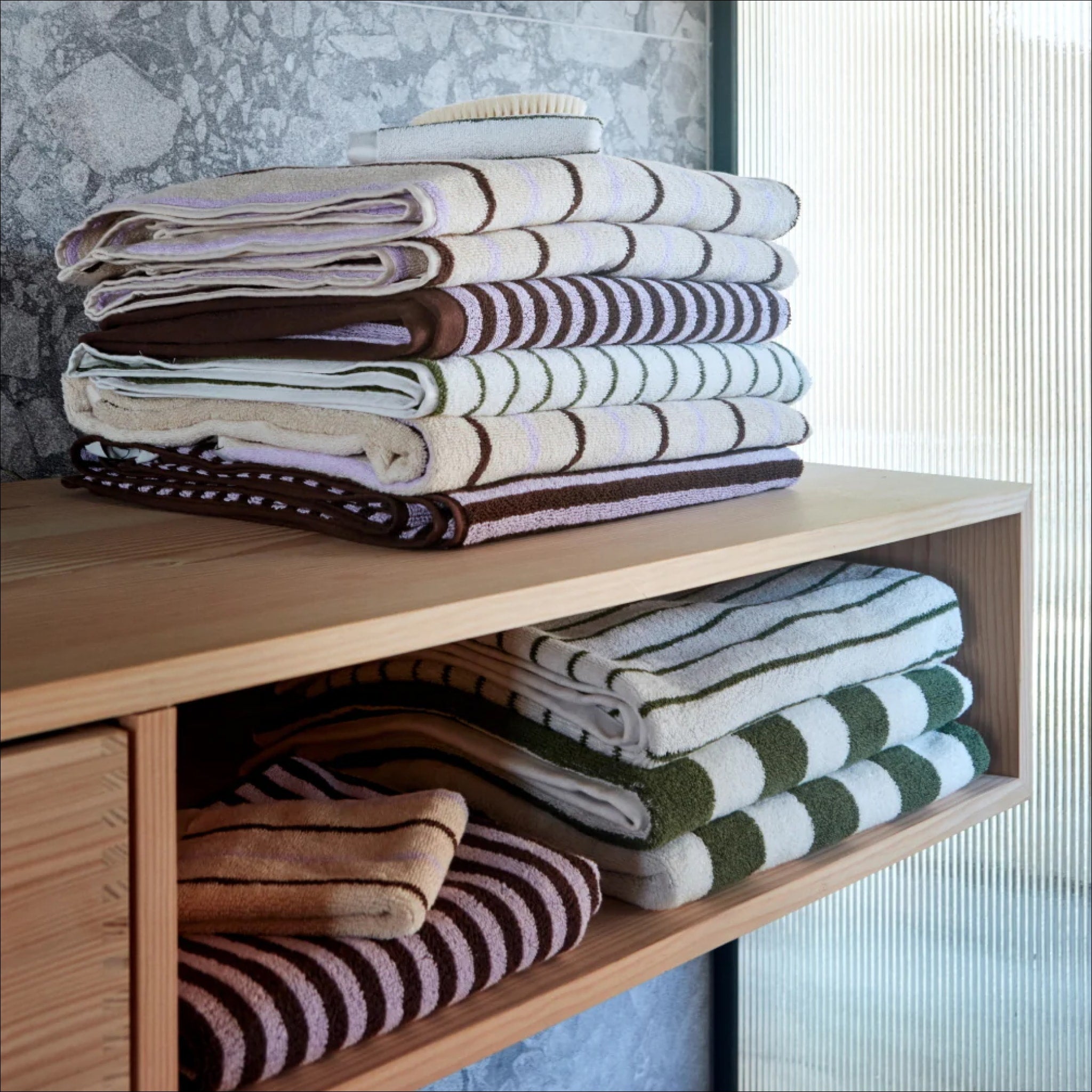 OYOY Raita Organic Cotton Guest Towel 40x60cm - Eco-Friendly Bath Towel Set for Spa, Hotel & Home Use - Soft Off White & Green Hand Towels for Bathroom, Kitchen & Guest Room