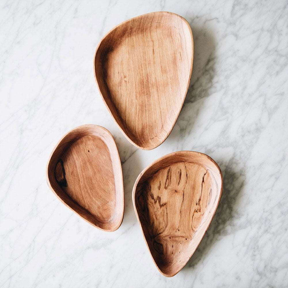 Exquisite Wild Olive Wood Petal Serving Plates Set - Handcrafted Natural Wood Appetizer Dishes for Cheese, Fruits & Charcuterie - Perfect for Dinner Parties, Weddings & Rustic Tablescapes