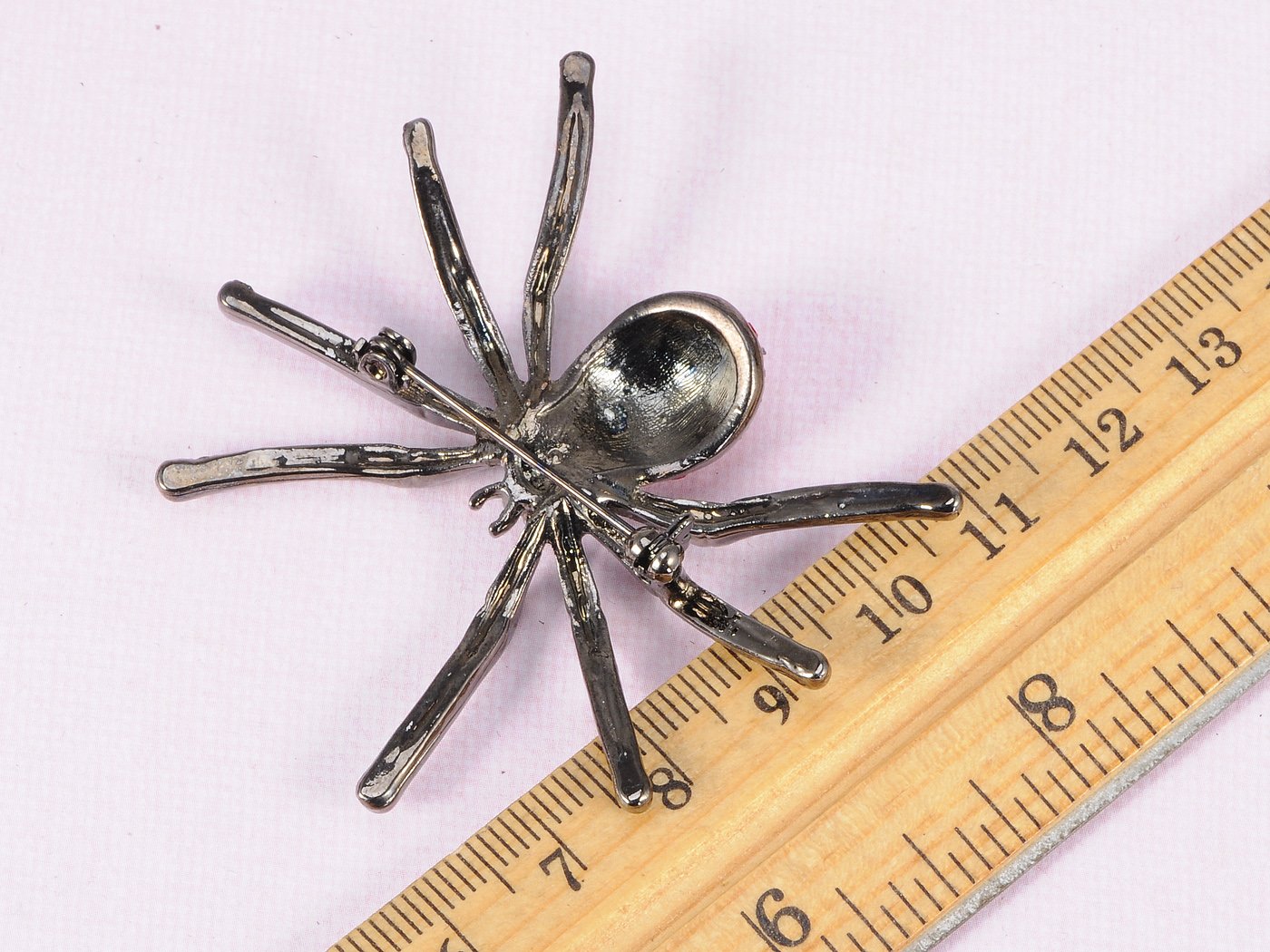 Alilang Gunmetal Tone Red Rhinestone Gothic Halloween Spider Brooch Pin - Perfect for Costume Accessories, Gothic Fashion & Spooky Party Decor