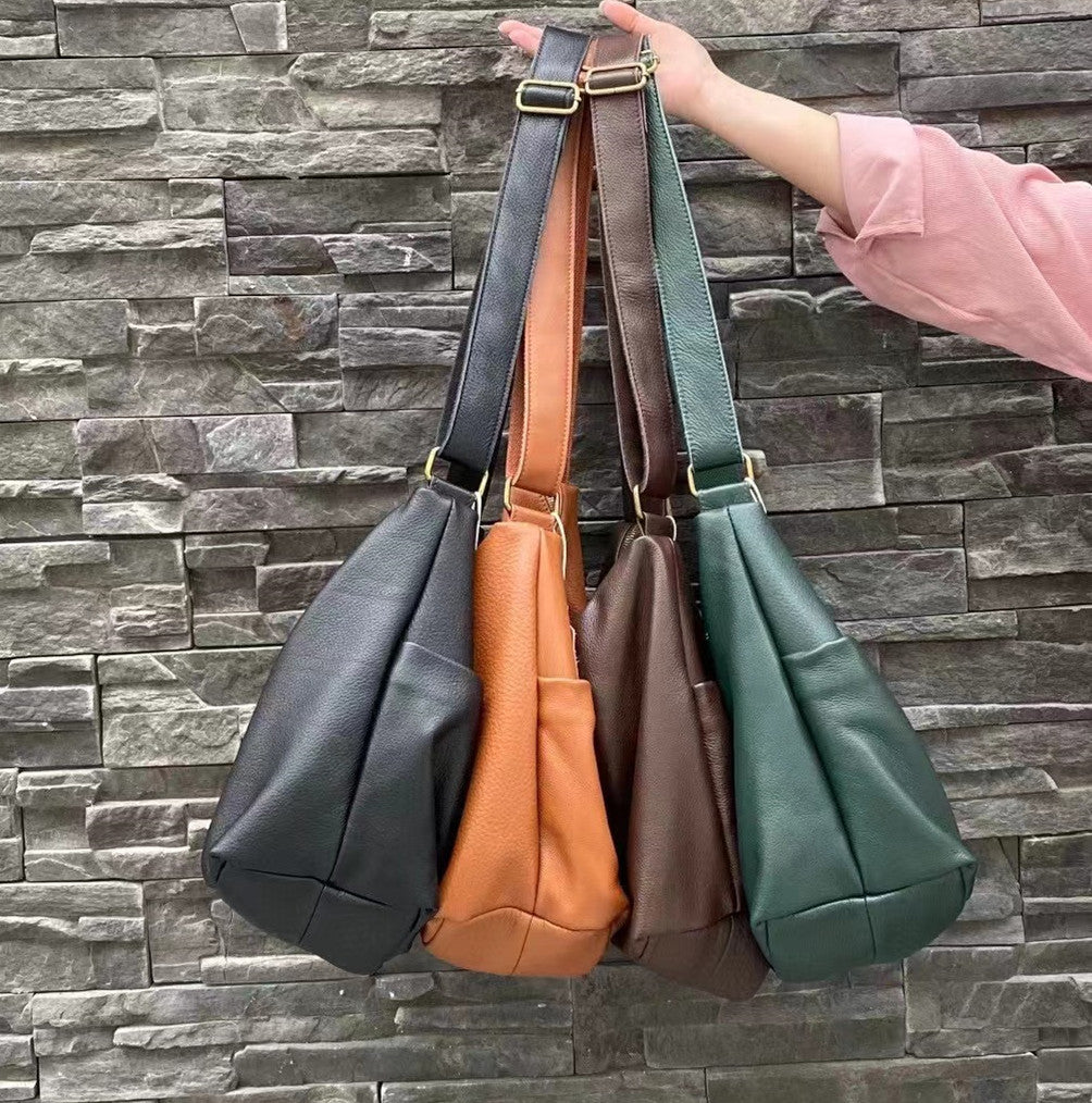 Classic Roomy Shoulder Purse for Women - Large Capacity Crossbody Bag - Fashionable & Practical Handbag for Work, Travel & Everyday Use