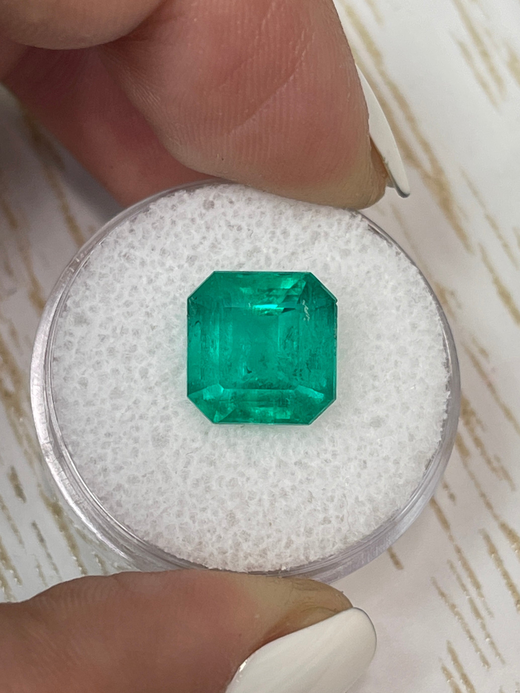 4.75 Carat Minor Oil 10x10mm Deep Bluish Green Natural Loose Colombian Emerald Asscher Cut Gemstone for Jewelry Making & Engagement Rings