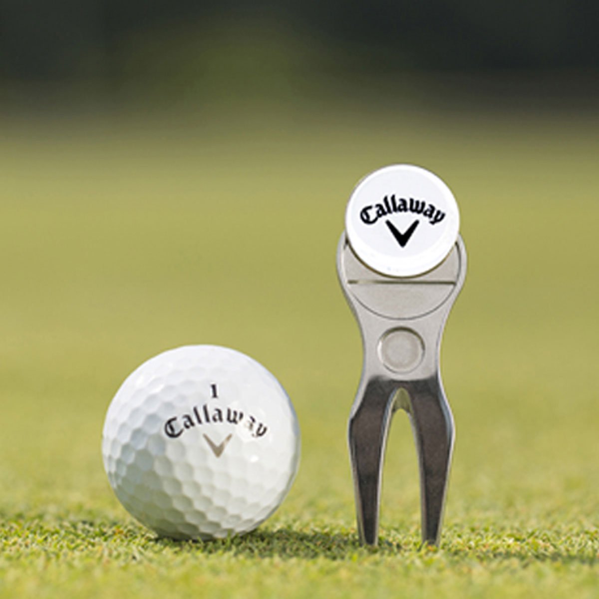 Callaway Golf Divot Tool with Magnetic Ball Marker - Premium Stainless Steel Repair Tool for Greens, Perfect for Golfers & Golf Course Use