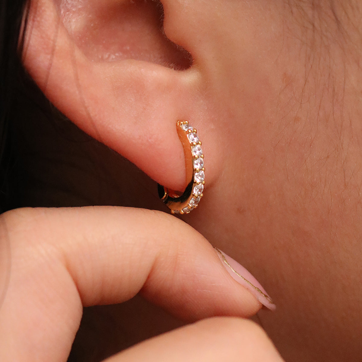 Sparkling Claw Pave Huggie Earrings for Women - Dainty Gold Hoop Earrings with Cubic Zirconia - Perfect for Parties, Weddings & Everyday Wear