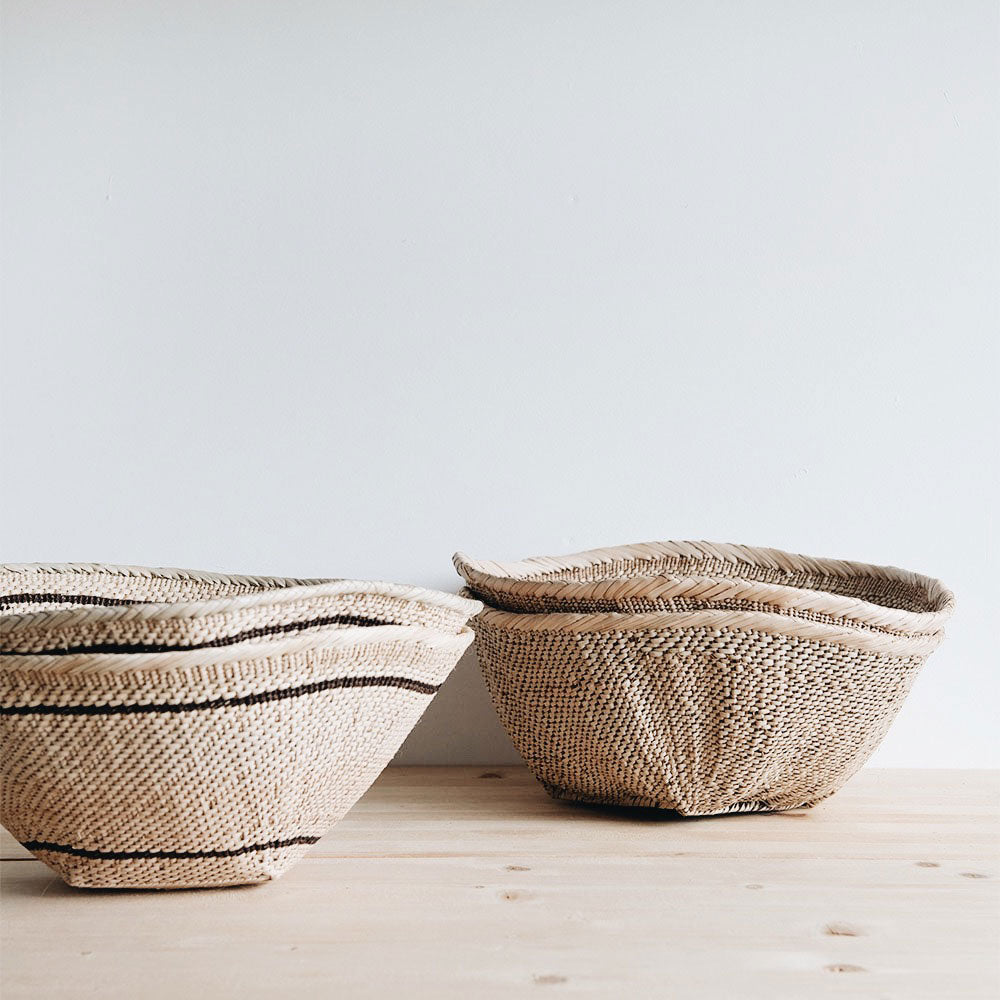 Natural Palm Leaf Table Basket - Handwoven Storage Organizer for Fruits, Bread, and Home Decor | Perfect for Kitchen, Dining Room, and Farmhouse Style Decor