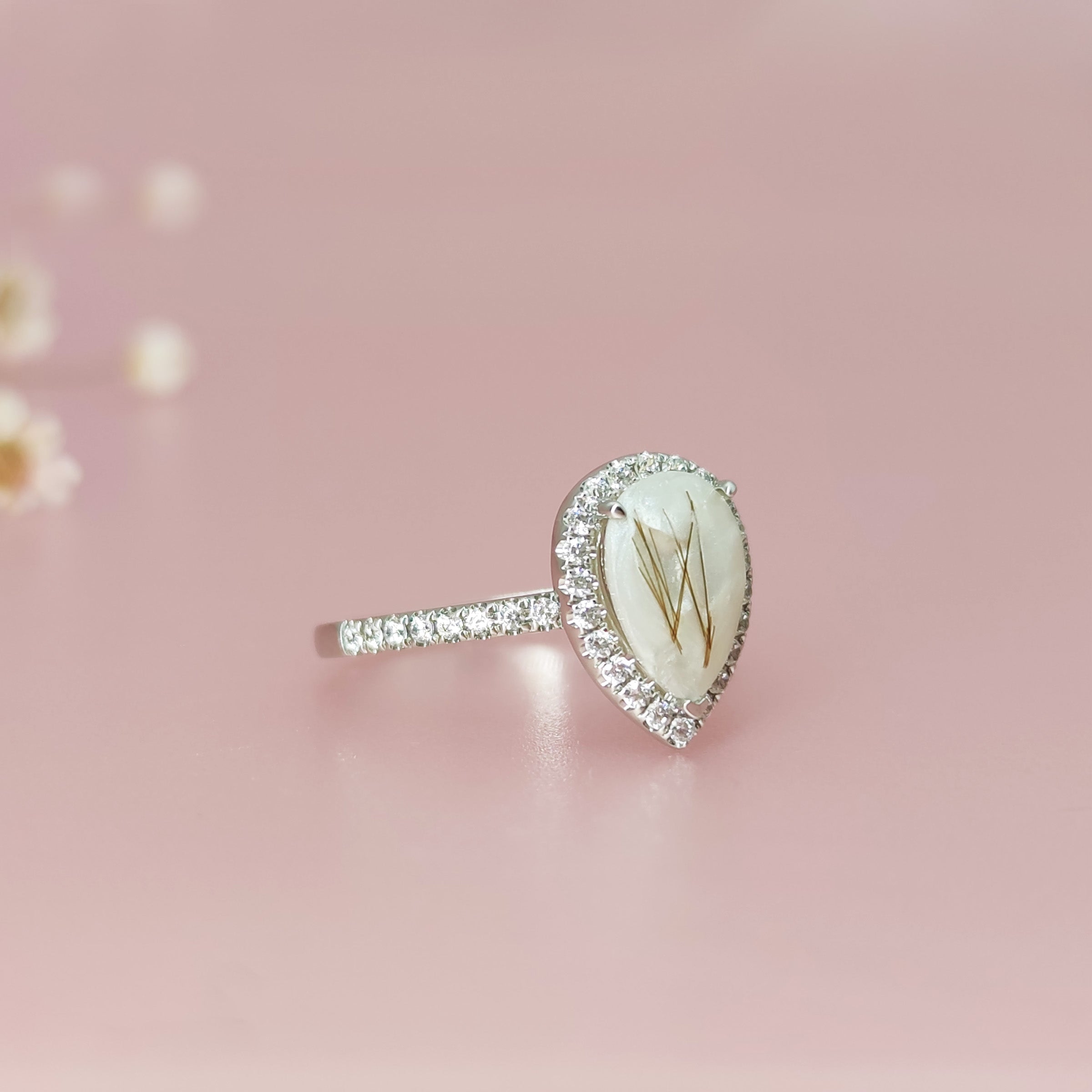 Solid Gold Teardrop Pet Hair & Fur Halo Ring - Elegant Jewelry for Pet Lovers, Perfect for Memorial Keepsakes & Special Occasions