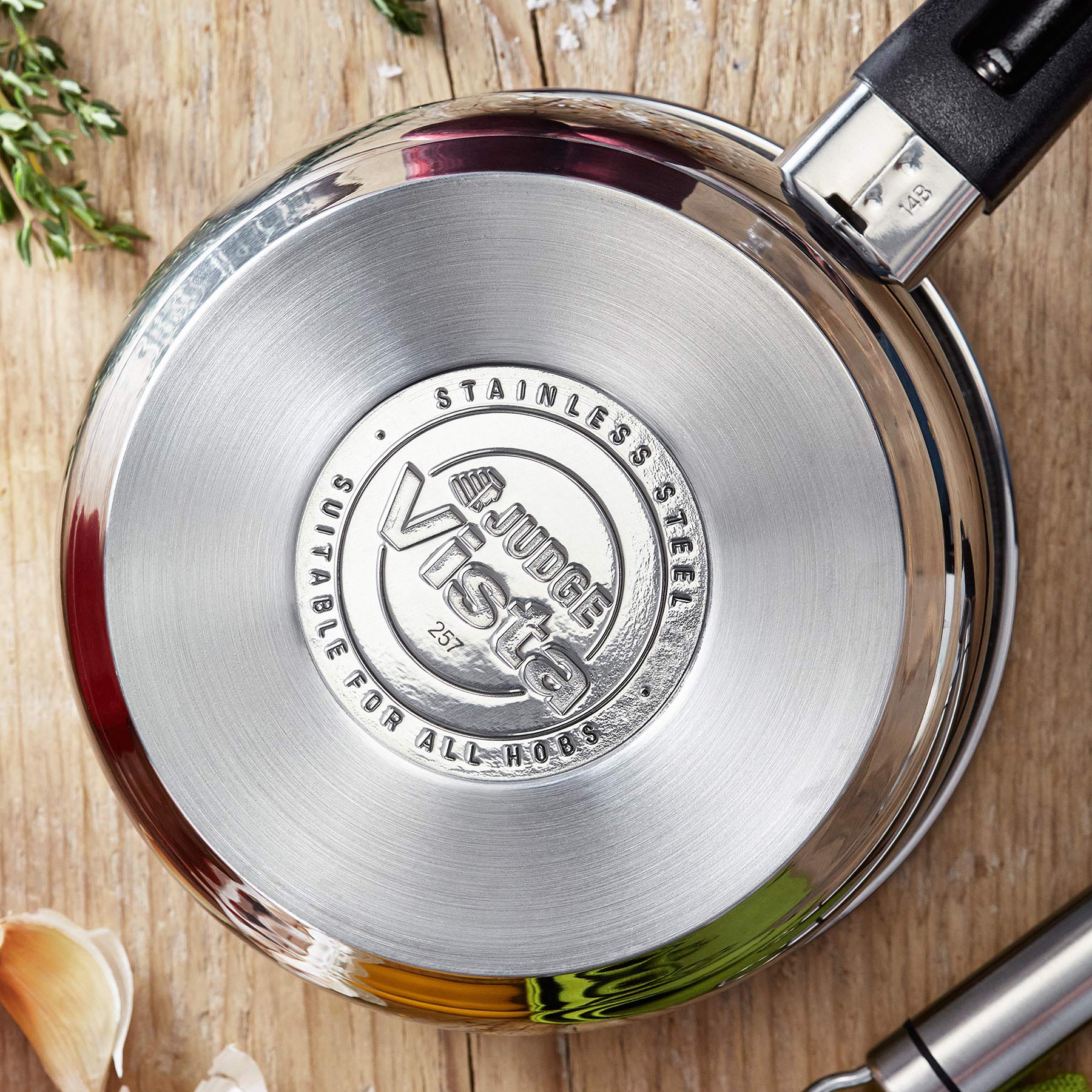 Judge Vista JJC2A 5-Piece Stainless Steel Cookware Set - 24cm Saute Pan, 16/18/20cm Saucepans with Lids & 14cm Milk Pan - Induction Compatible - 25 Year Warranty - Perfect for Home Cooking, Professional Kitchens & Induction Stovetops
