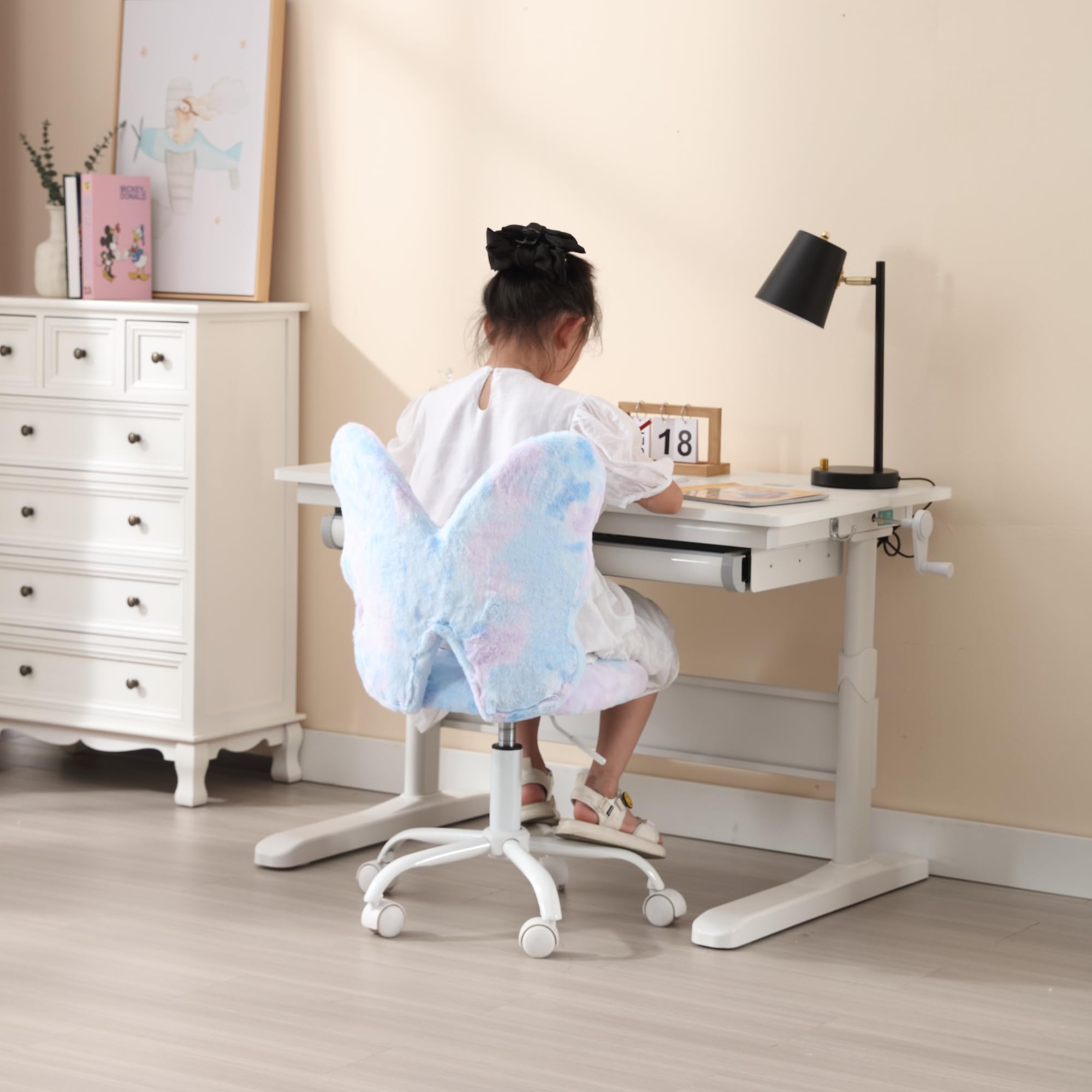 Kmax Adjustable Kids Desk Chair with Wheels - Soft Faux Fur Swivel Office Chair for Children, Cute Butterfly Design, Perfect for Bedroom, Study Room & Reading Nook - Dreamy Blue