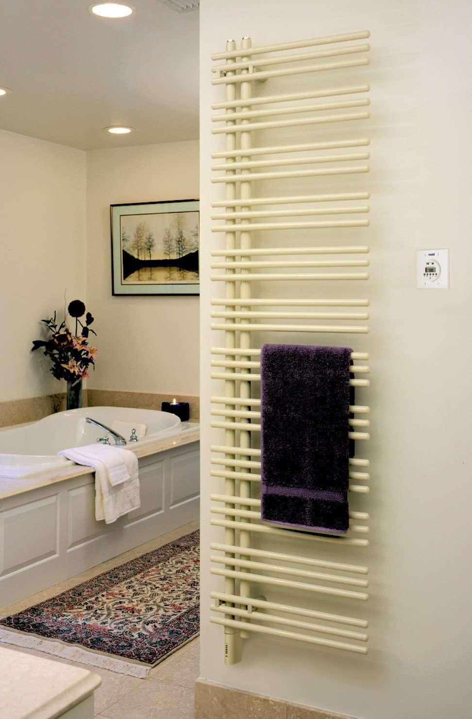 Runtal Versus VTRELD 5223 Hardwired Wall-Mounted Towel Warmer - 22.8