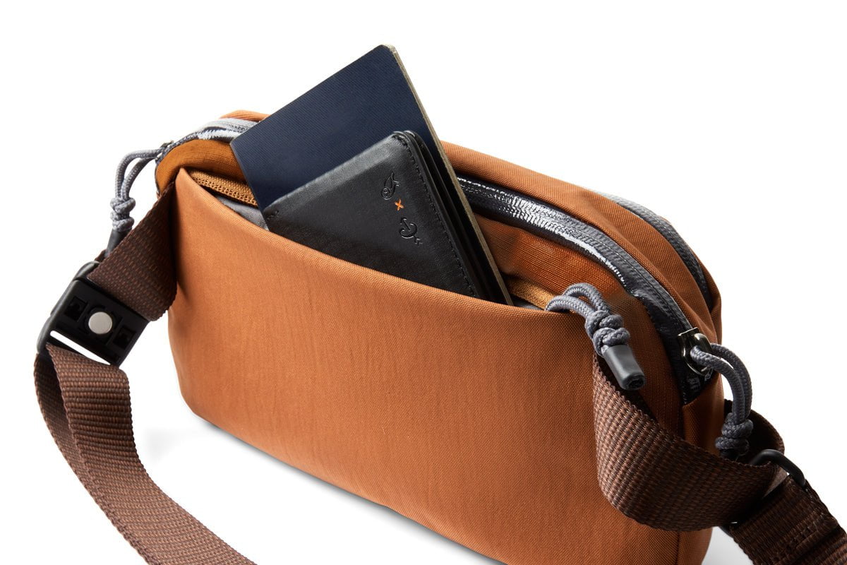 Bellroy Venture Ready Sling 2.5L Crossbody Bag - Lightweight & Water-Resistant Travel Pack for Men & Women - Perfect for Hiking, Commuting & Everyday Carry