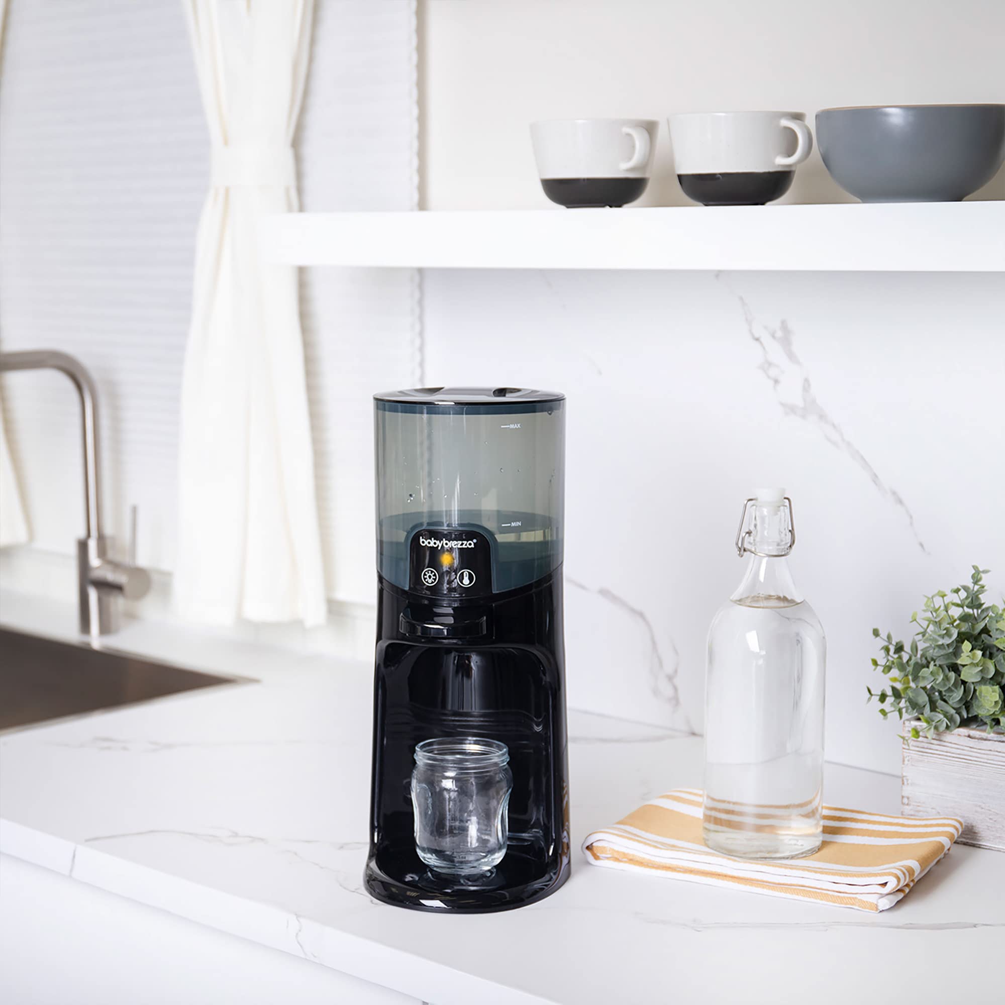 Baby Brezza Instant Warmer Advanced with LED Nightlight - Digital Baby Bottle Warmer for Formula & Breastmilk - Perfect Temperature Water Dispenser 24/7 - Ideal for Night Feedings & Travel - Black, 1.0 Count