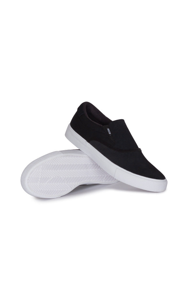 Nike SB Zoom Verona Slip Shoes - Black/White | Comfortable Skateboarding & Casual Sneakers for Men & Women | Perfect for Streetwear, Skating & Everyday Wear