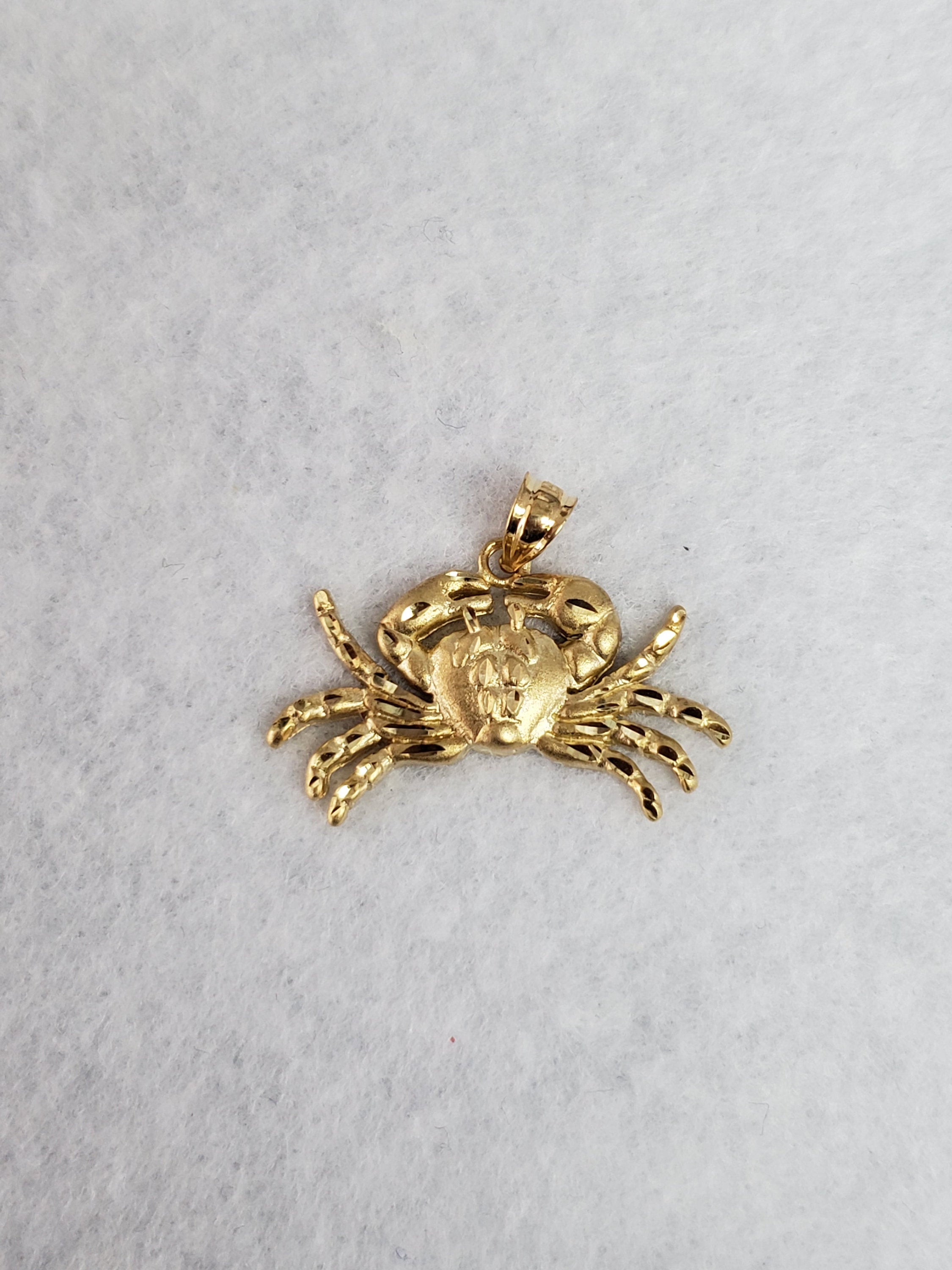 14K Yellow Gold Crab Charm with Diamond Cuts - Perfect for Beach Vacations, Summer Jewelry Gifts & Ocean-Themed Accessories