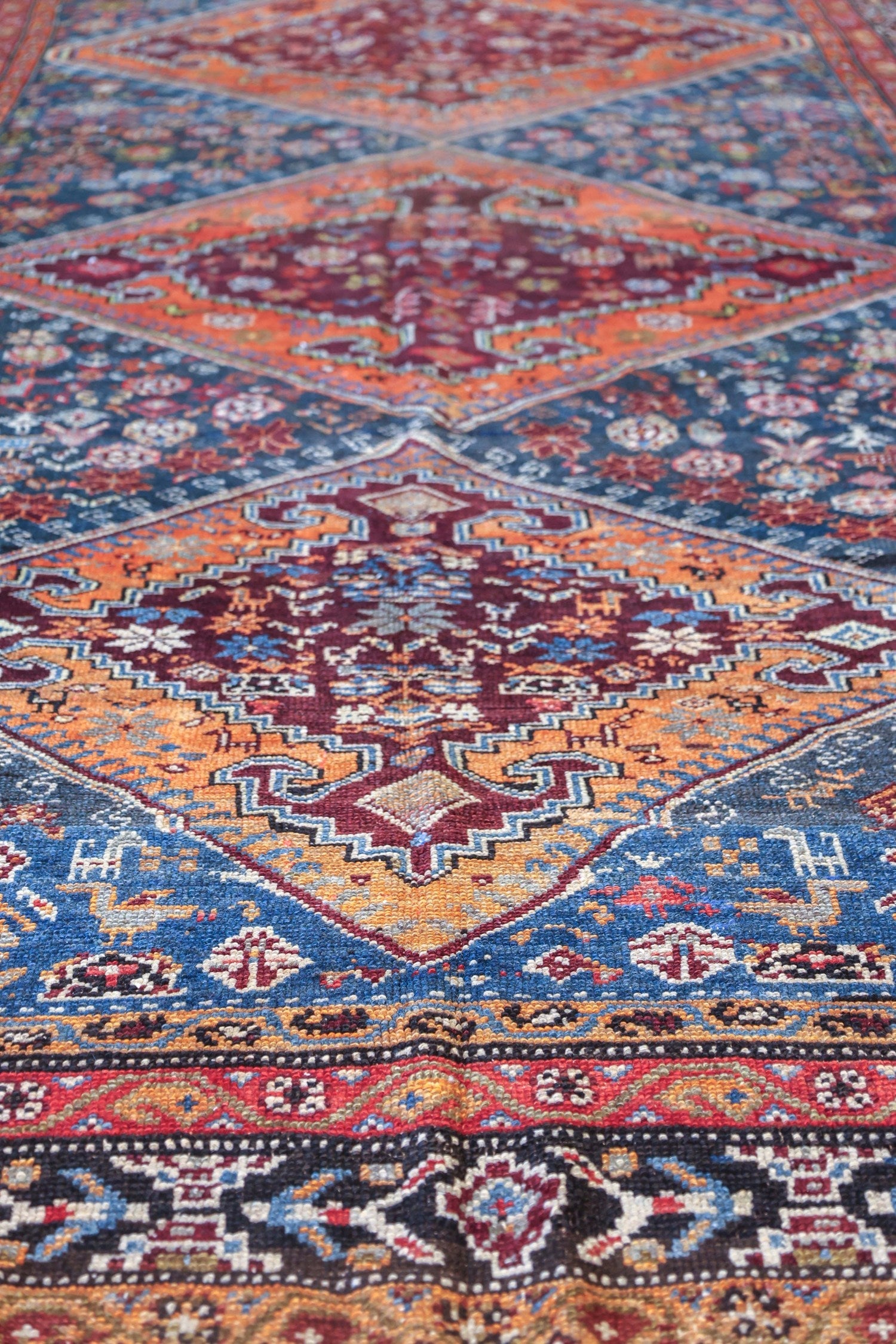 Vintage Northwest Persian Handwoven Tribal Rug - Authentic J72728 Design for Living Room, Bedroom & Home Decor