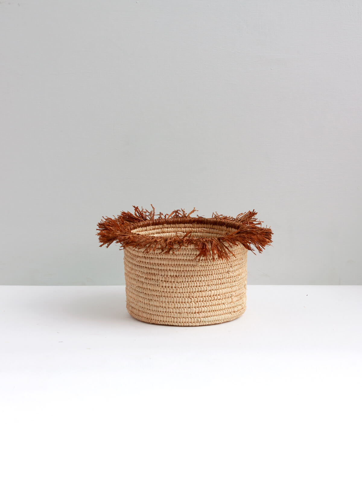 Natural Raffia Tassel Storage Pots - Handwoven Tobacco Brown Decorative Baskets for Home Organization | Perfect for Bathroom, Bedroom & Living Room Storage