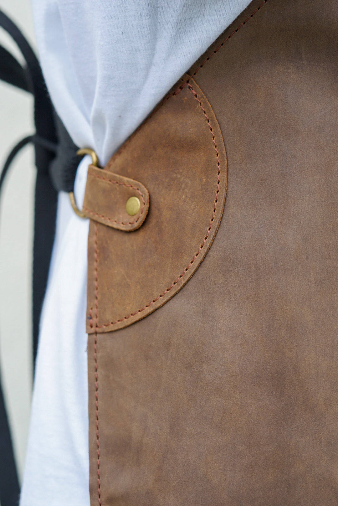 Premium Full Grain Leather Apron - Crazyhorse Brown - Durable & Stylish Workwear for Chefs, Butchers, BBQ & Woodworking - Perfect for Cooking, Grilling & Crafting