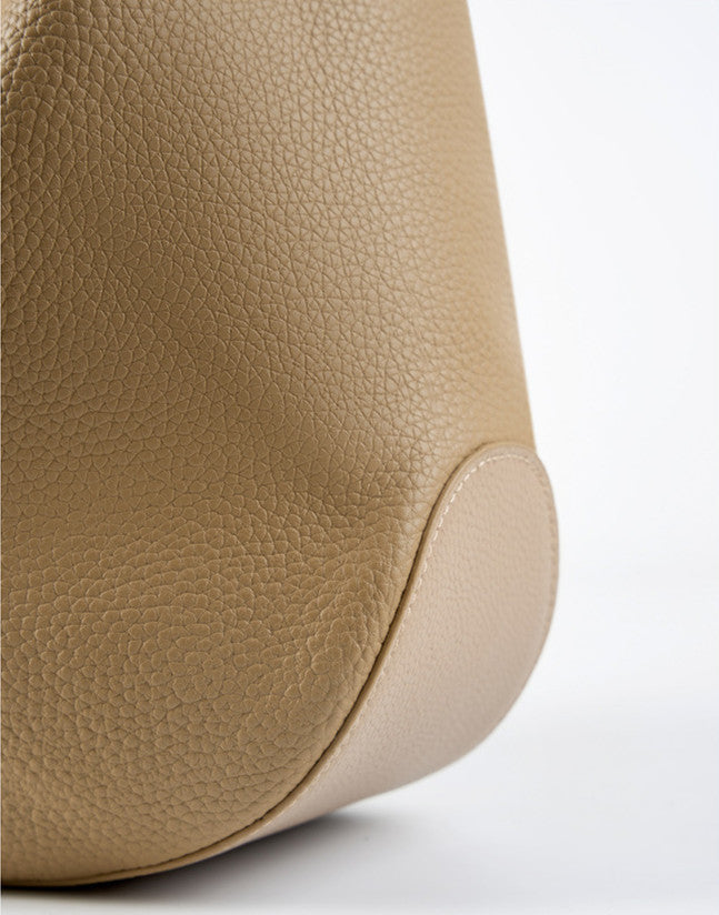 Stylish and Lightweight Shoulder Bag for Women - Perfect for Work, Travel, and Everyday Use