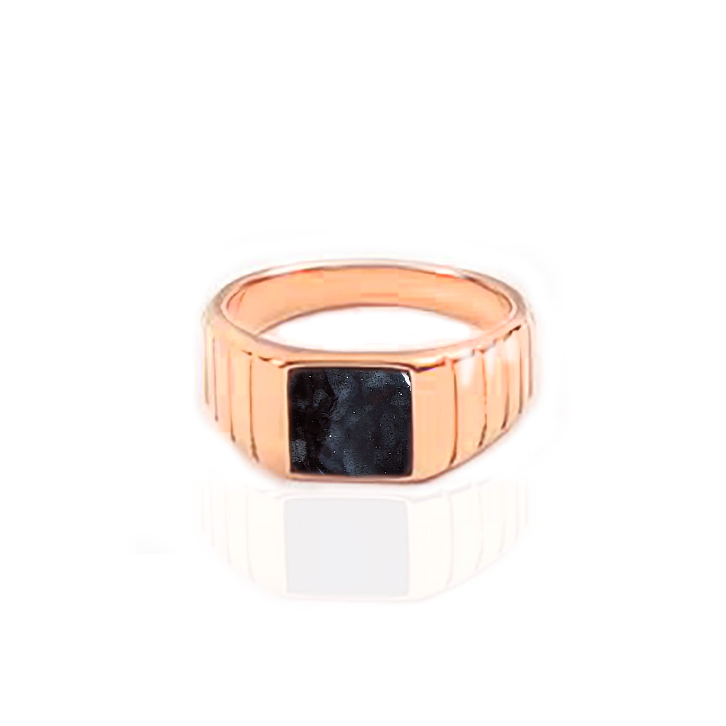 Eternal Ember: Men's Ashes Ring - Unique Memorial Jewelry for Cremation Ashes, Perfect for Gifts, Remembrance & Special Occasions