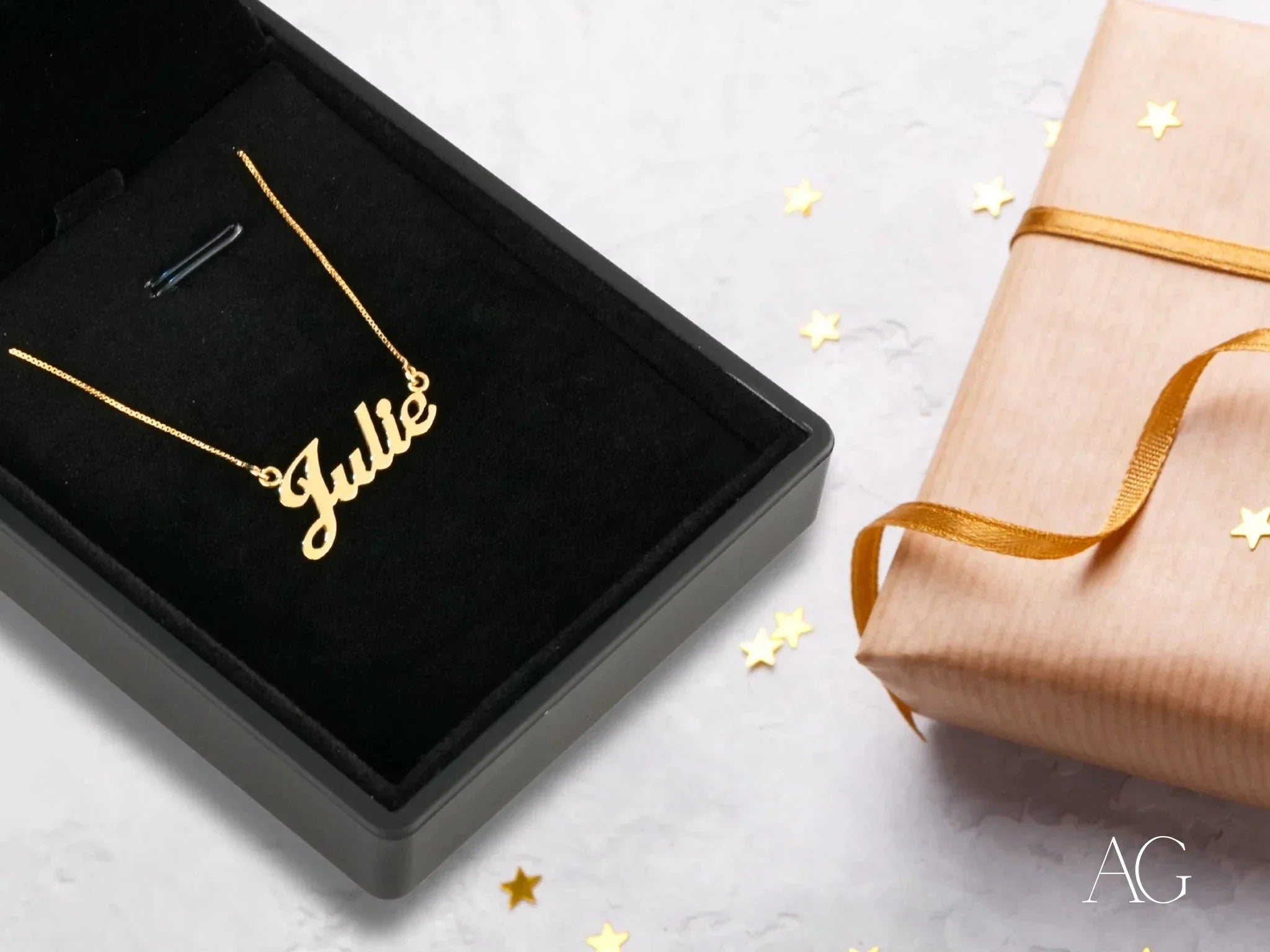 Golden Signature Necklace for Women - Personalized Nameplate Pendant Jewelry Gift for Her | Perfect for Anniversaries, Birthdays & Special Occasions