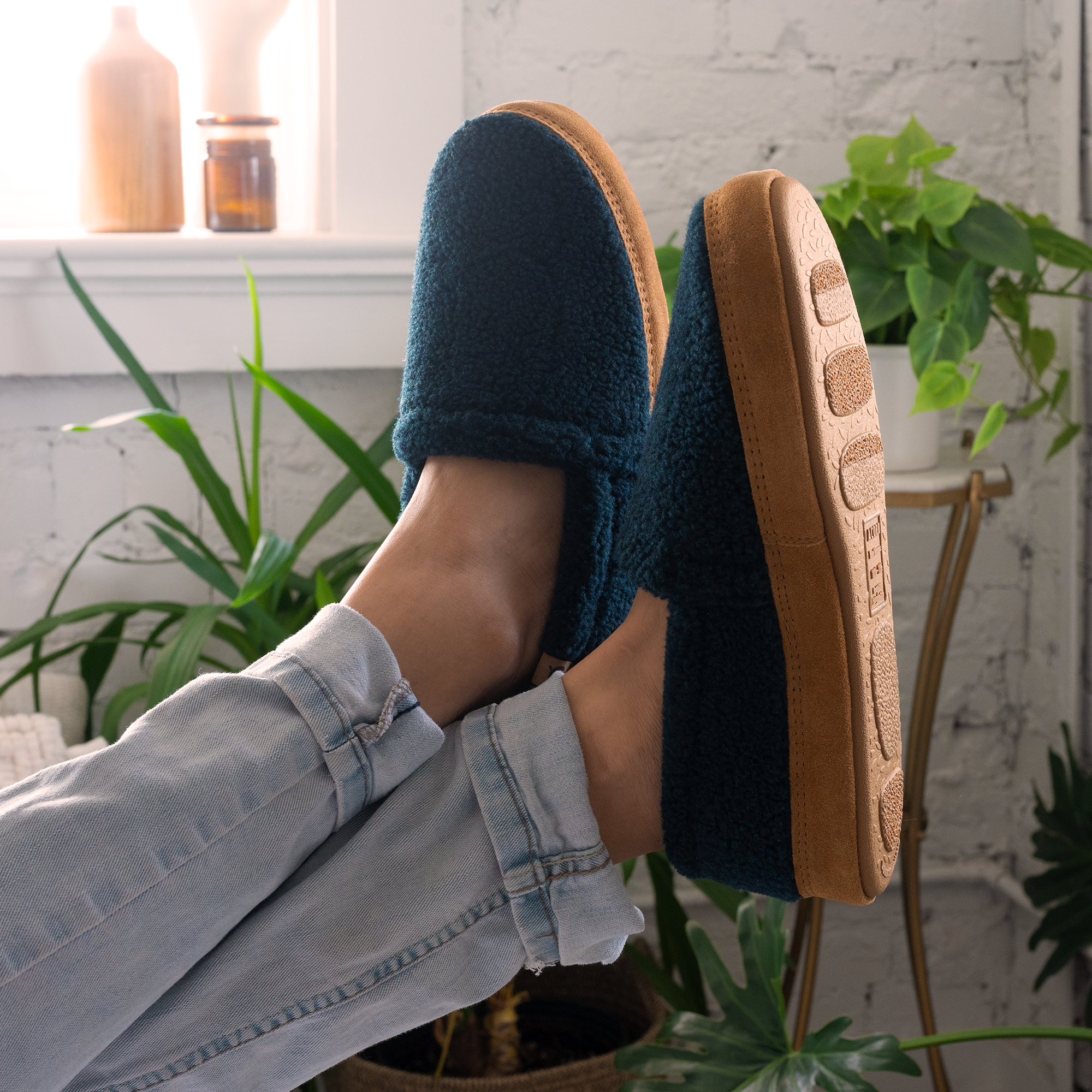 Men's Classic Moccasin Slippers - Soft Indoor/Outdoor House Shoes for Comfort & Style - Perfect for Home, Travel & Relaxation
