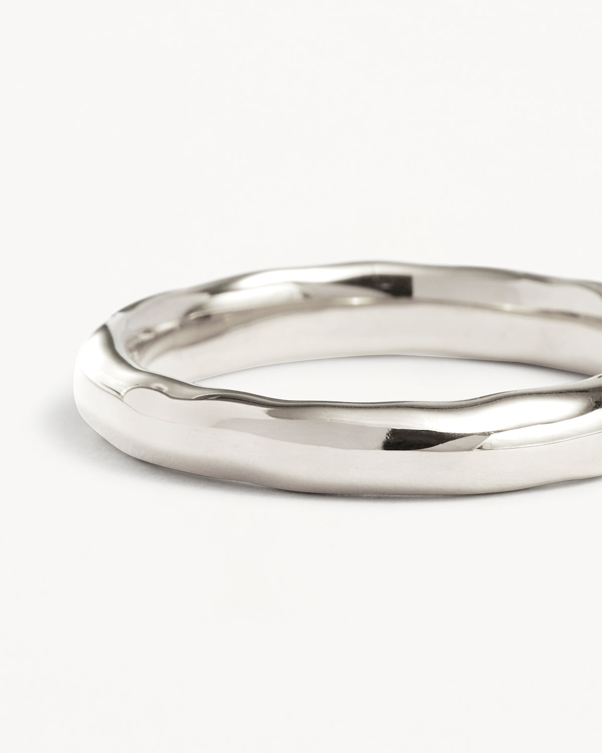 Sterling Silver Love Ring for Women - Elegant Medium Band for Anniversary, Valentine's Day & Romantic Gifts