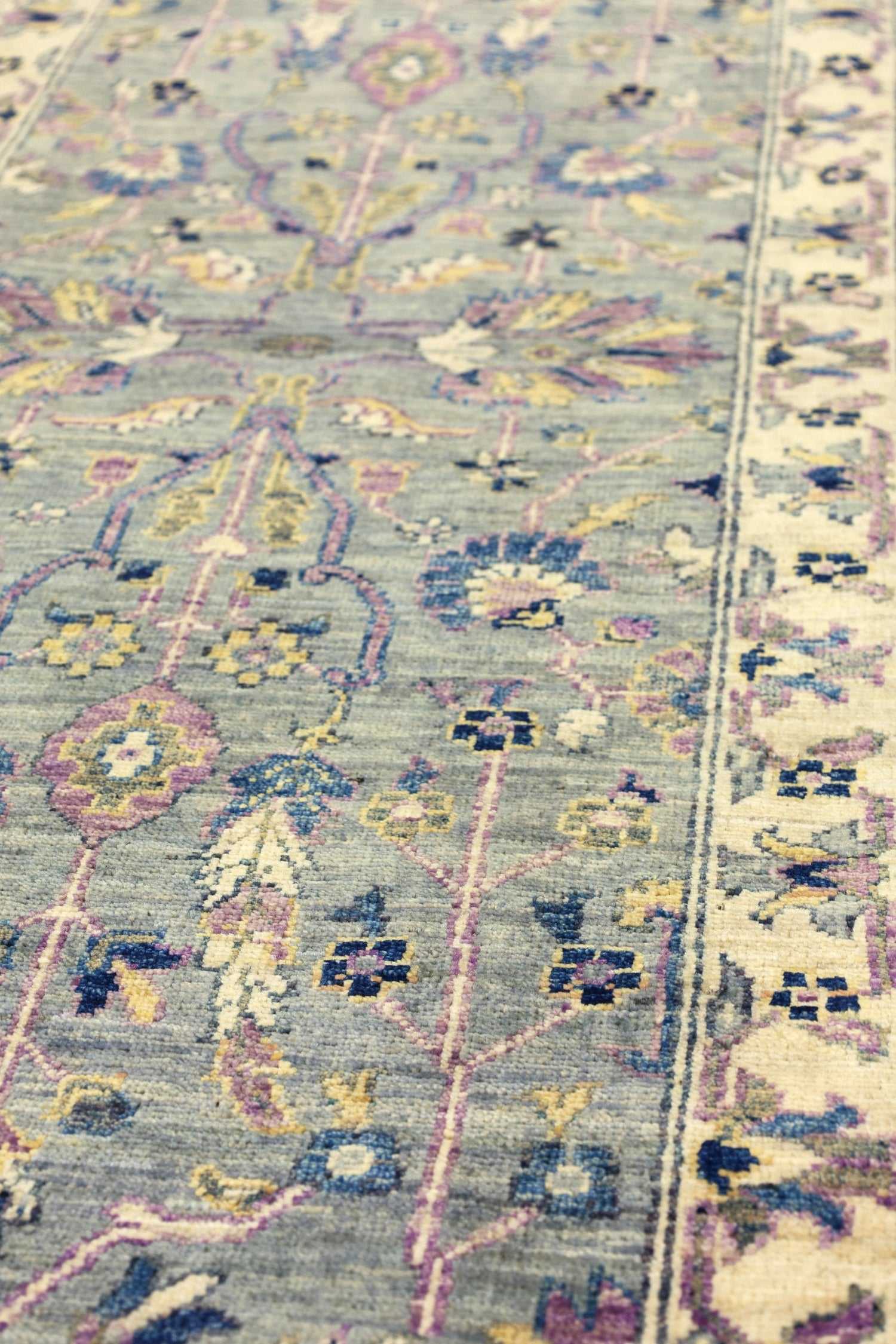 Authentic Amritsar Handwoven Traditional Indian Rug - J78782 | Perfect for Living Room, Bedroom & Home Decor