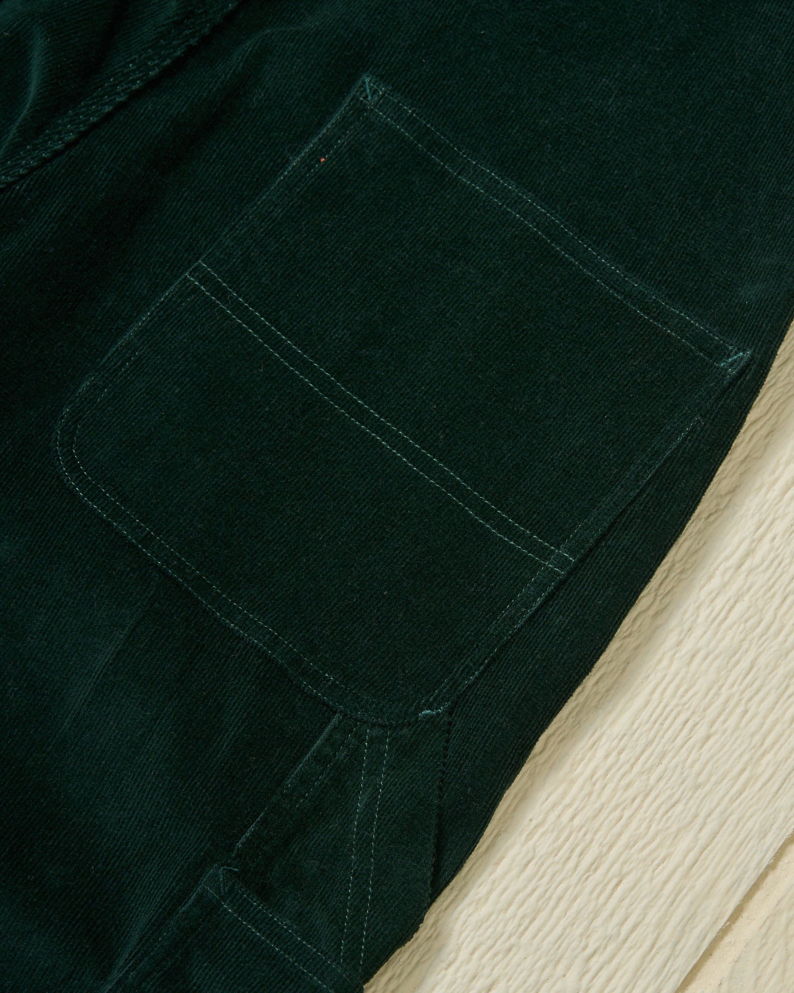 Women's Overalls in Pine Corduroy - Stylish Denim Jumpsuit with Adjustable Straps & Pockets | Perfect for Casual Outings, Workwear & Fall Fashion