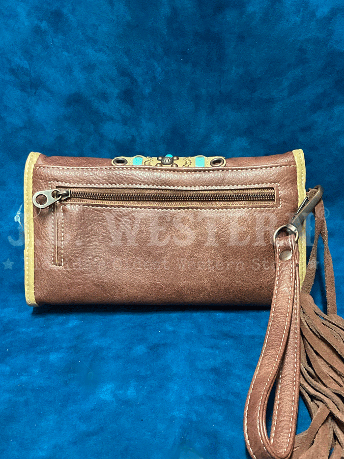 Nocona Women's Laney Clutch Wallet - Genuine Leather Crossbody Purse with RFID Protection for Everyday Use, Travel & Shopping (Brown)