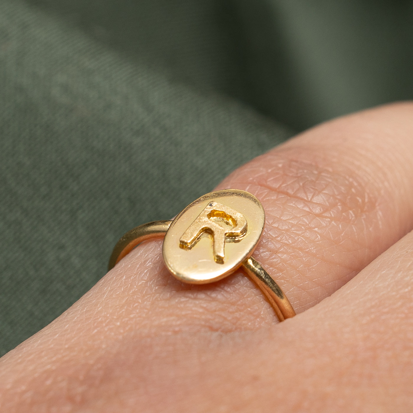 20K Yellow Gold Oval R Initial Ring for Women - Size 6 | Personalized Name Jewelry, Gift for Her, Birthday, Anniversary, Valentine's Day