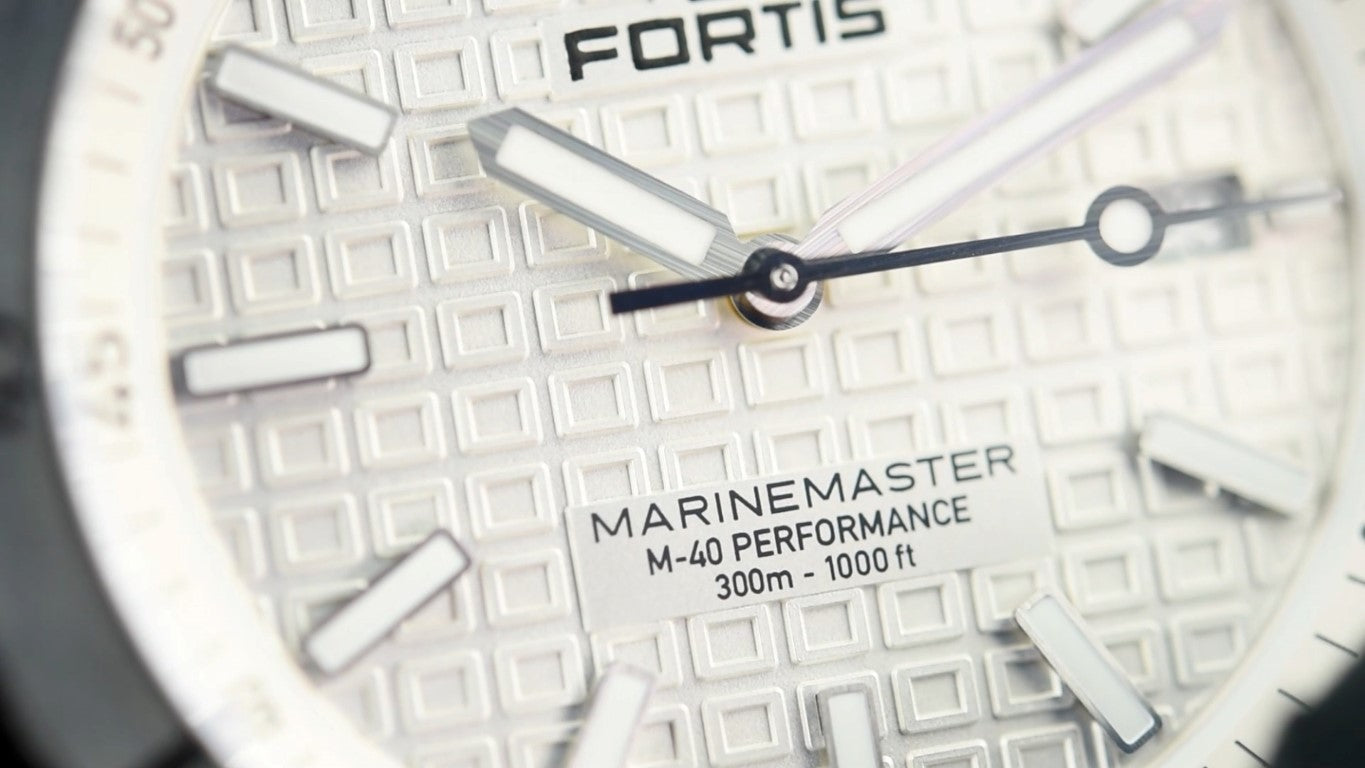 Pre-Owned Fortis Marinemaster M 40 Snow White Diver Watch - Luxury Swiss Automatic Timepiece for Men, Waterproof & Stainless Steel - Perfect for Diving, Sailing & Everyday Wear